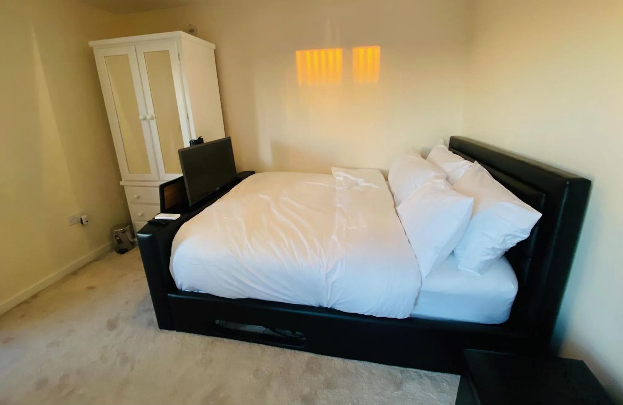 Bedroom in Birmingham Guesthouse