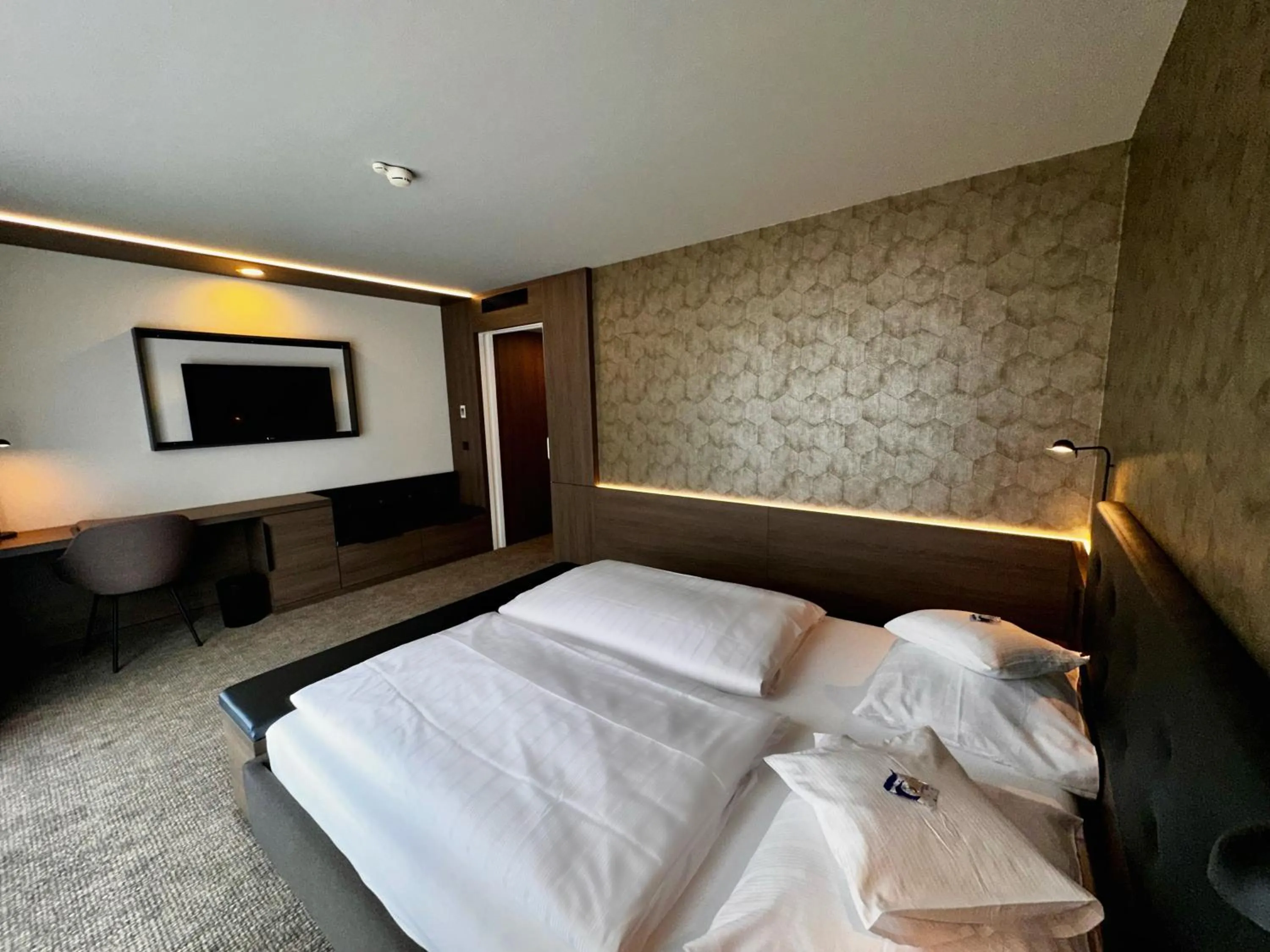 Bedroom, Bed in Stadthotel Münster