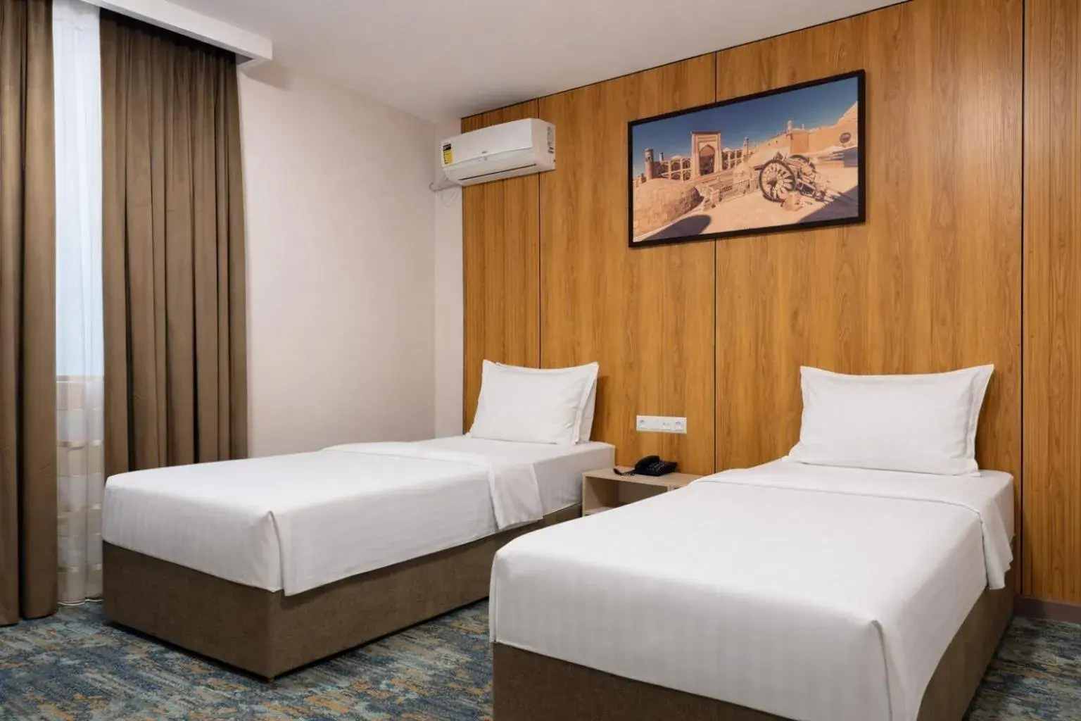 Standard Twin Room in Musafir Hotel Standard Twin Room in Musafir Hotel