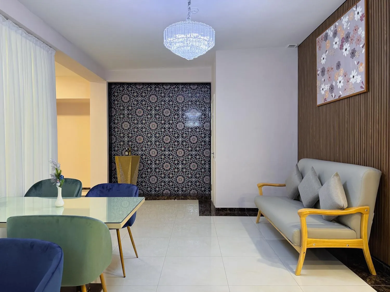 Living room in Musafir Hotel