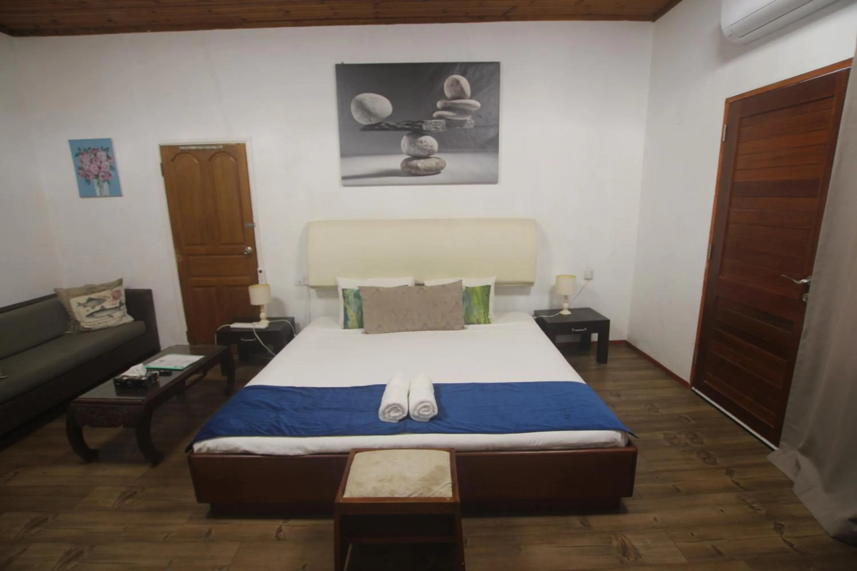Bed in Castaway Lodge