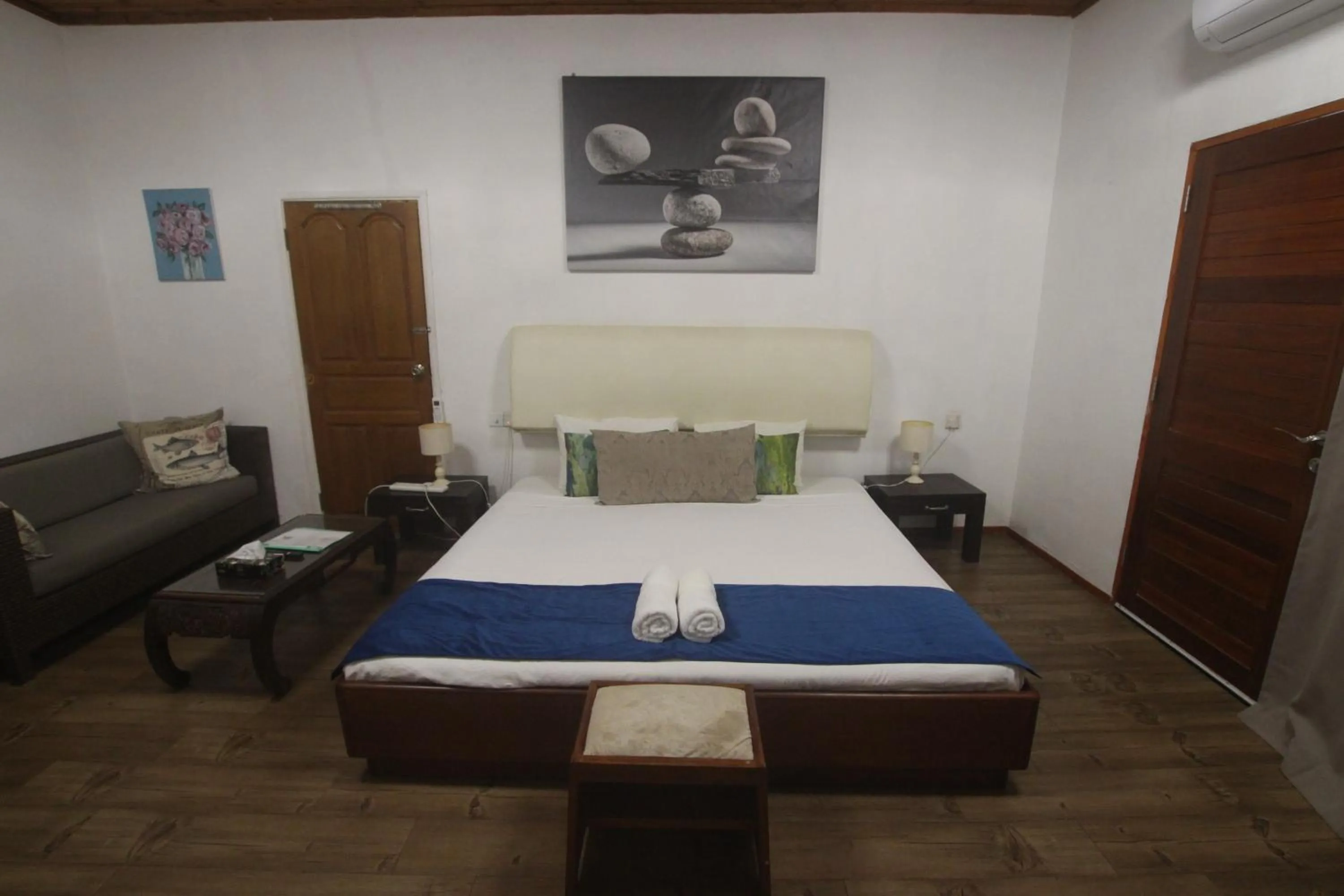 Bed in Castaway Lodge