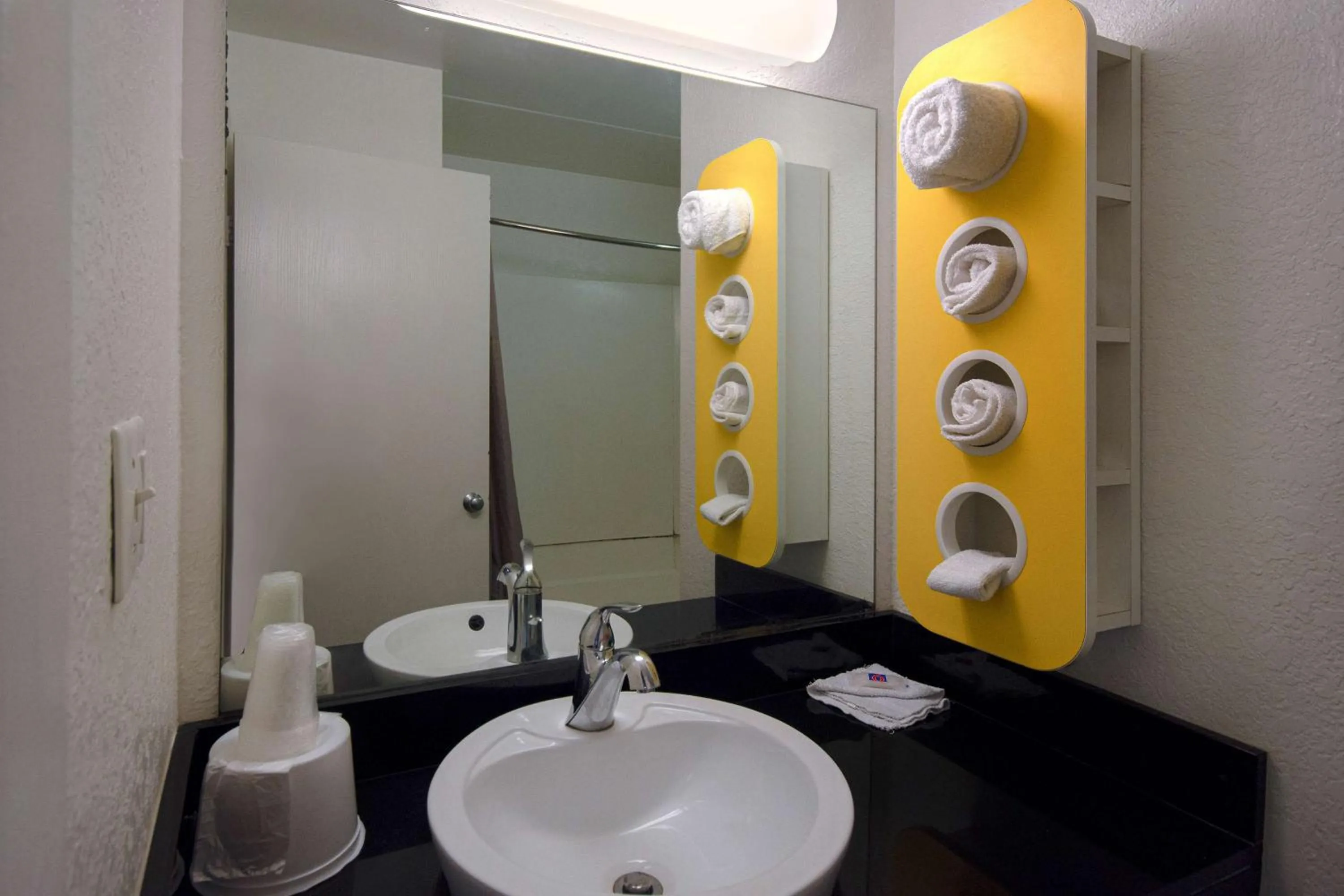 Bathroom in Studio 6 Merrillville IN