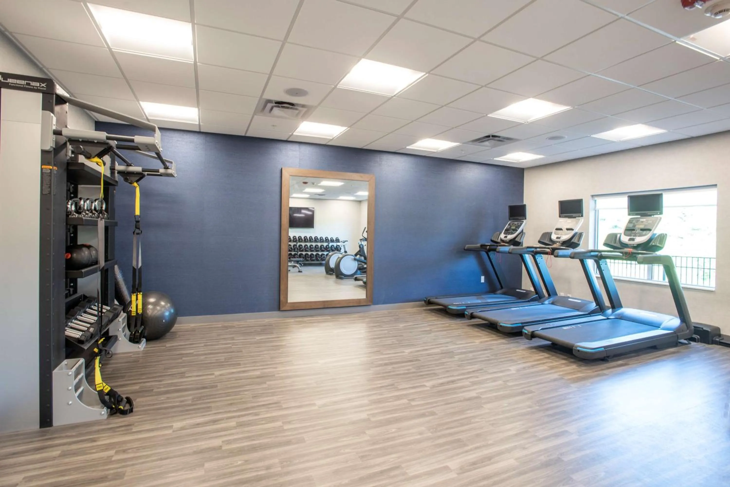 Fitness centre/facilities in Hampton Inn Richwood Cincinnati South, KY