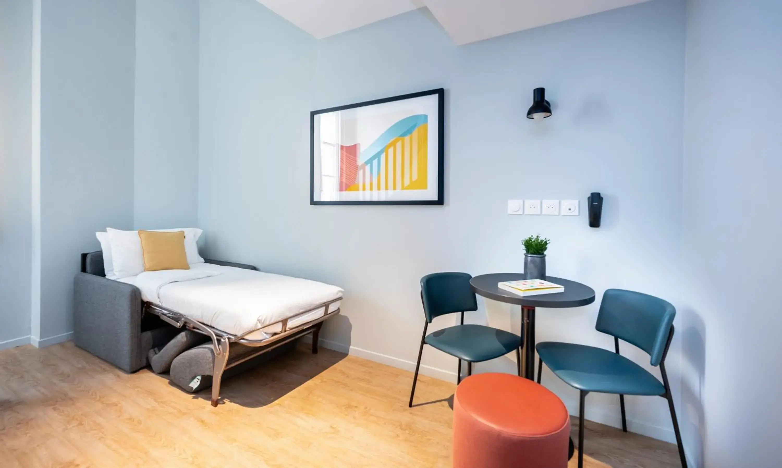 Standard Sleeps 3 in Staycity Aparthotels Bordeaux City Centre Standard Sleeps 3 in Staycity Aparthotels Bordeaux City Centre