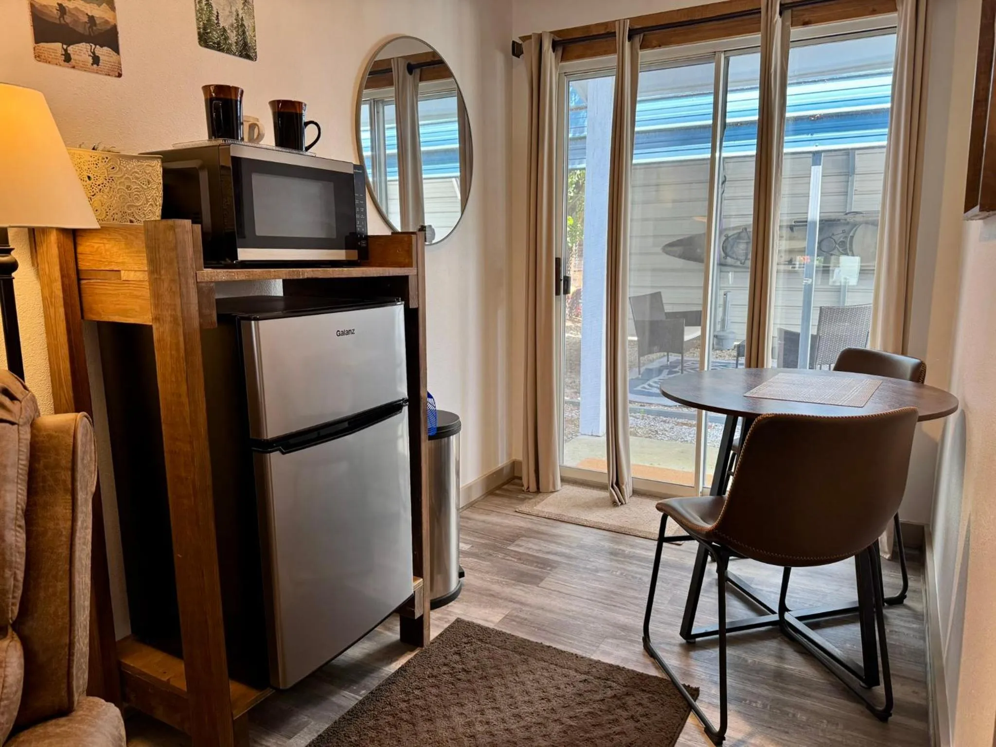 Dining area in Mountain View Guest Motel