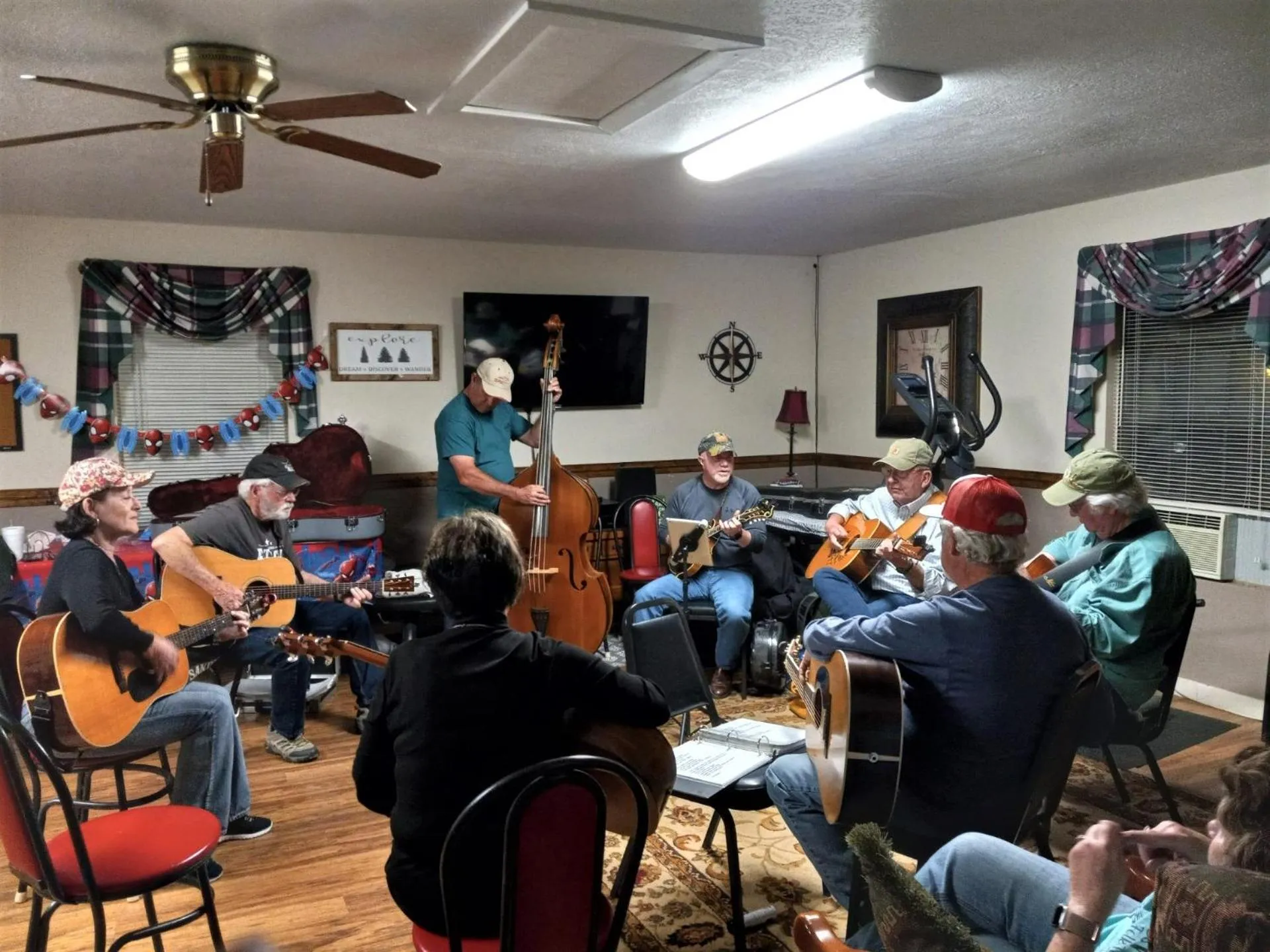 Entertainment in Mountain View Guest Motel