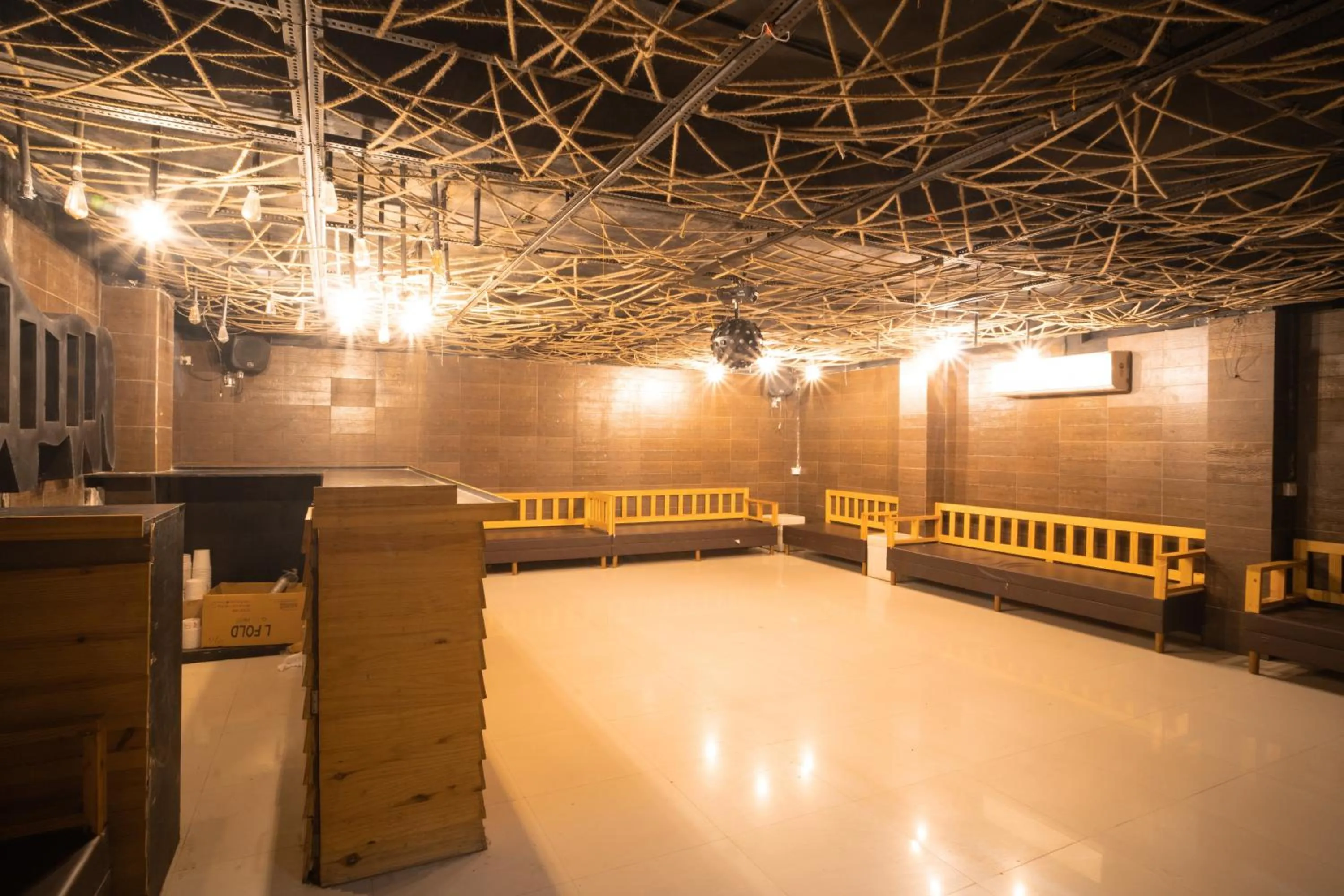 Lobby or reception in Hotel Flowers Inn