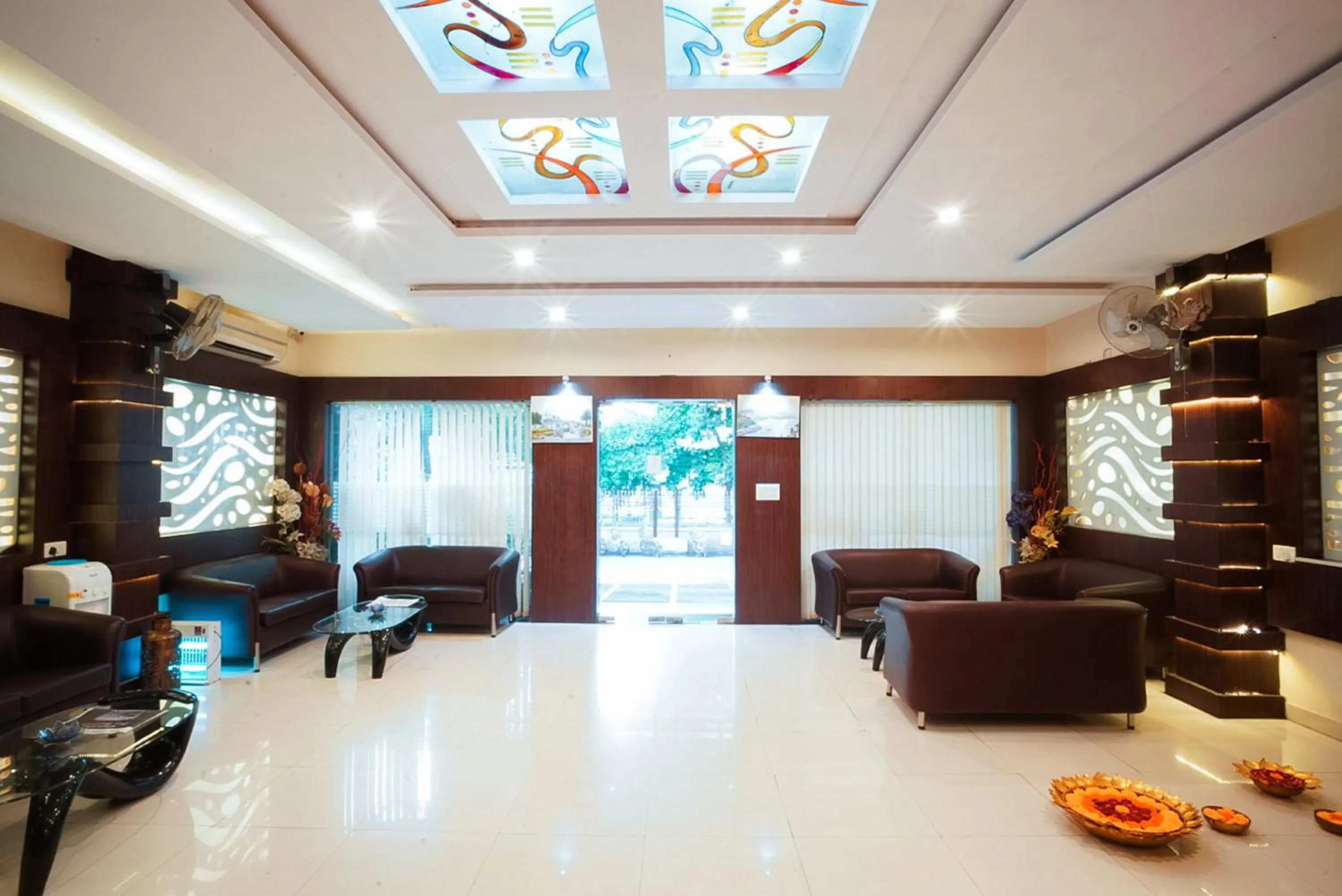 Lobby or reception in Hotel Flowers Inn