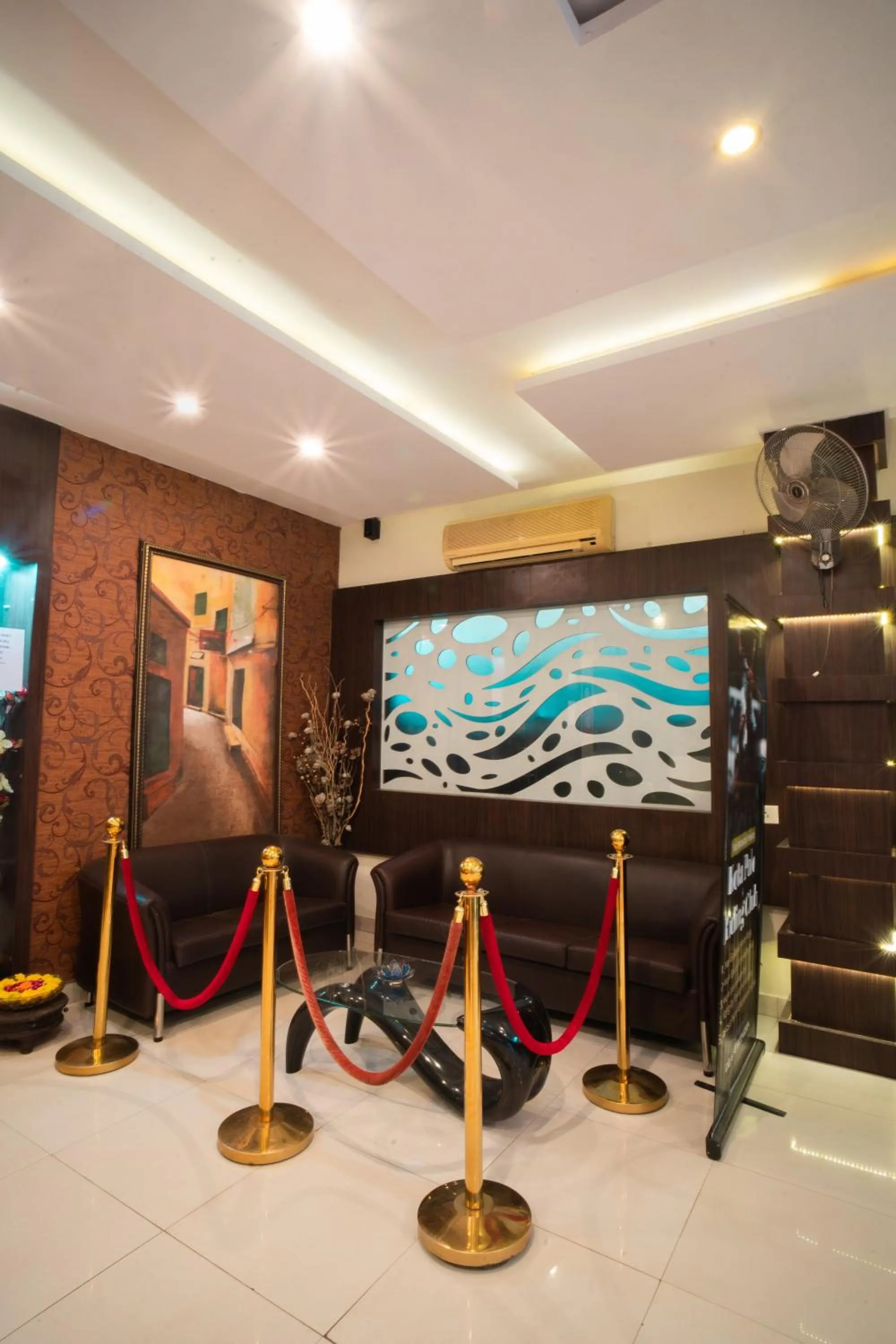 Lobby or reception in Hotel Flowers Inn