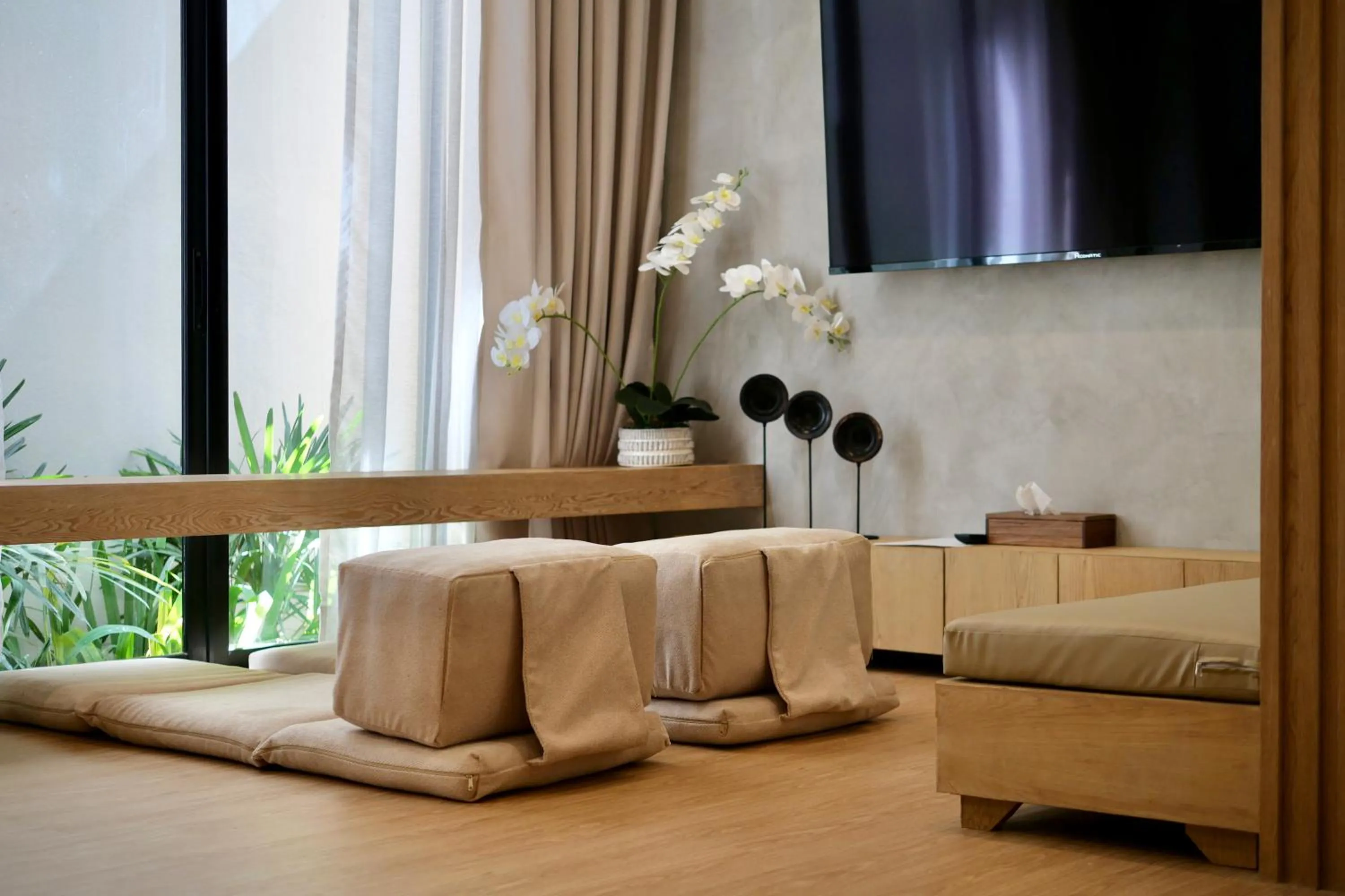 Seating area in Wevari Heritage