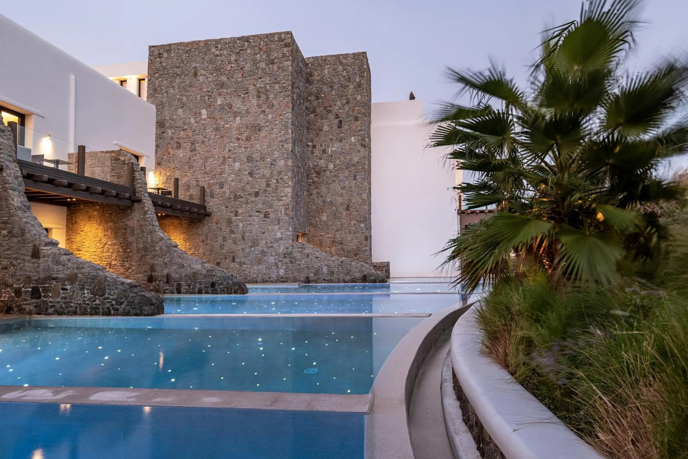 Garden in Aeonic Suites and Spa