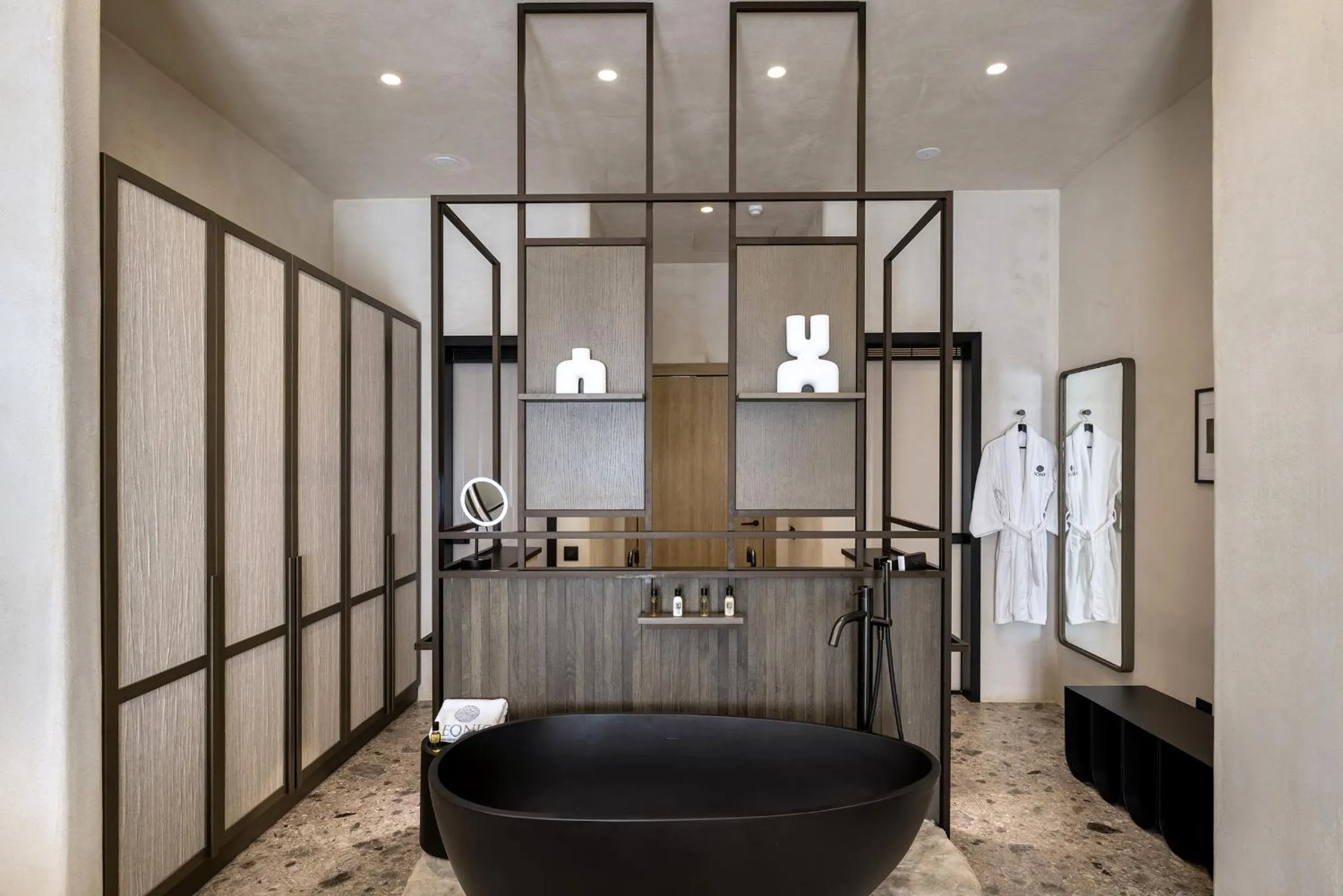 Bath in Aeonic Suites and Spa