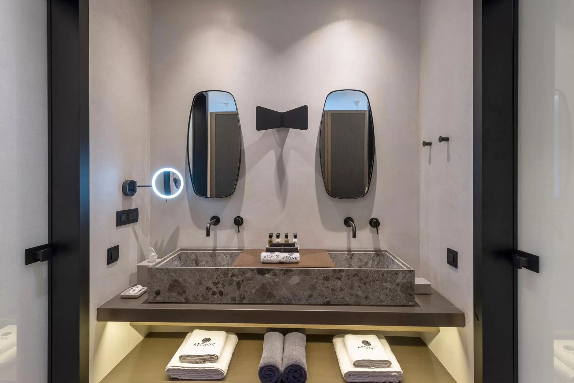 Bathroom in Aeonic Suites and Spa