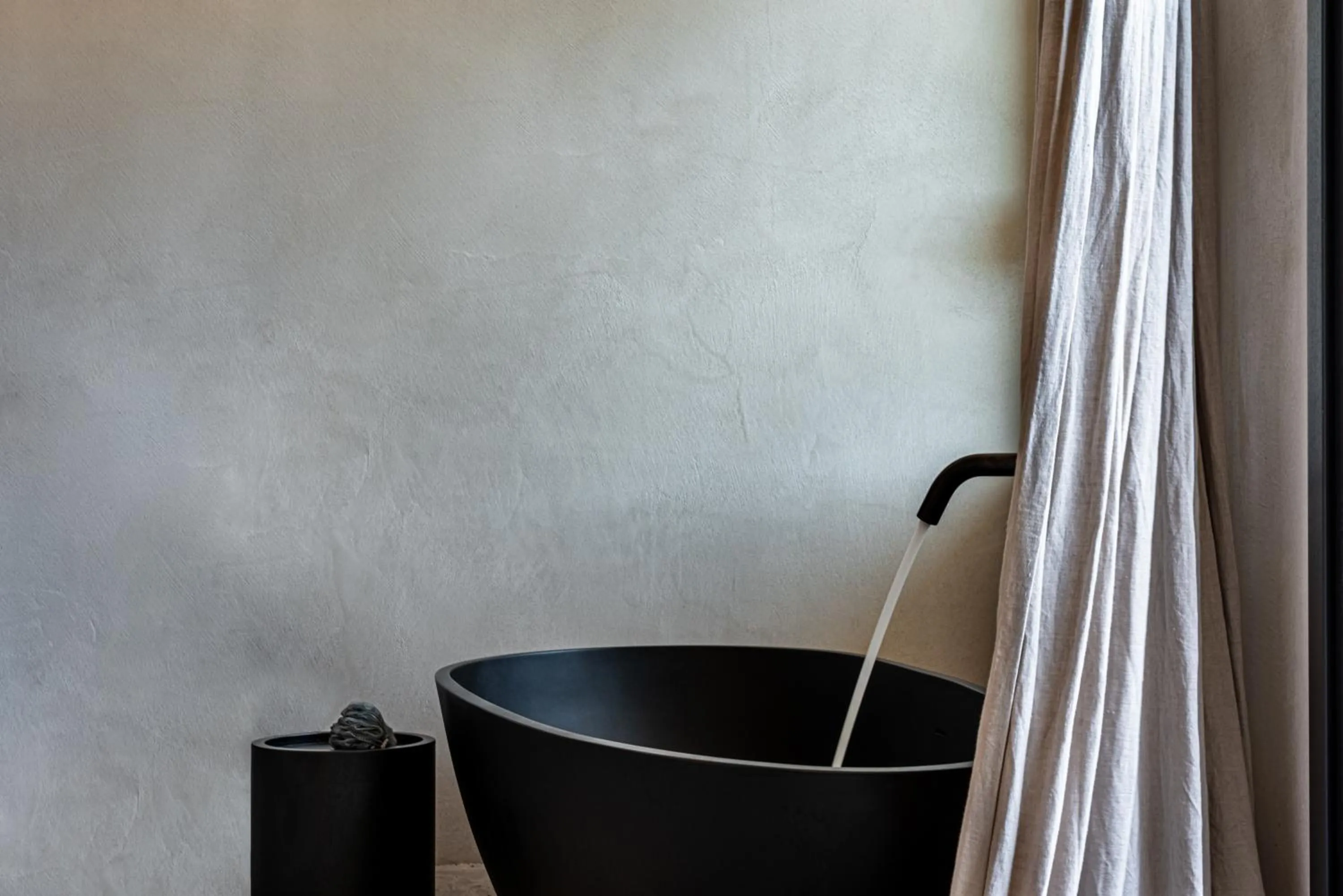 Bath in Aeonic Suites and Spa