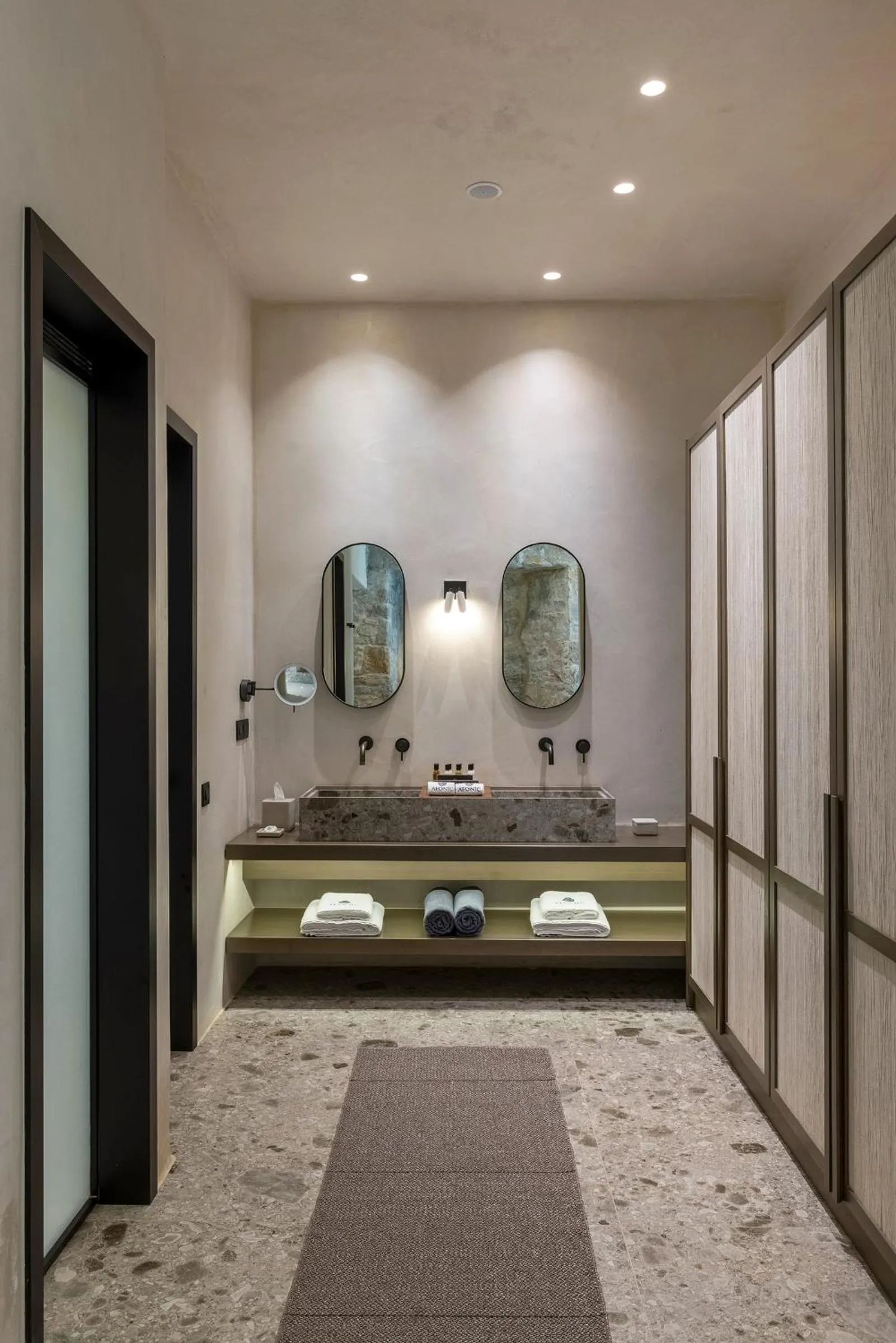 wardrobe, Bed in Aeonic Suites and Spa