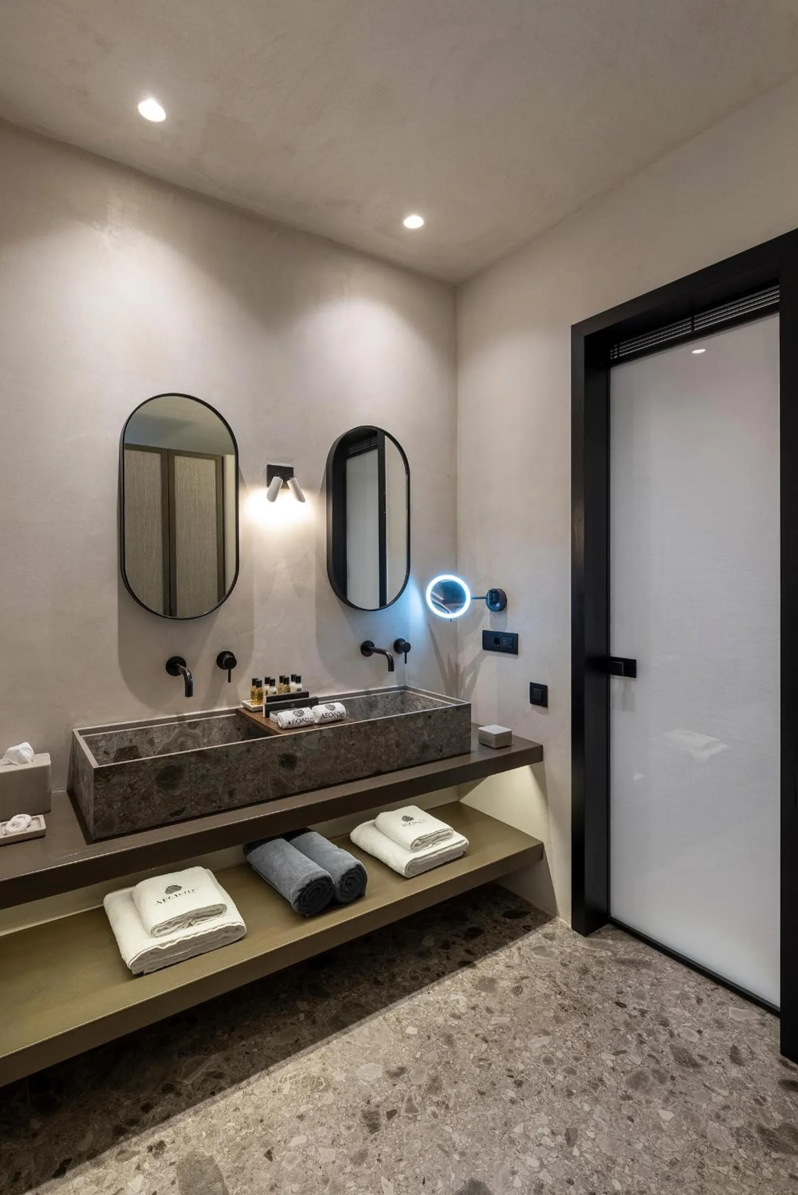 Bathroom in Aeonic Suites and Spa