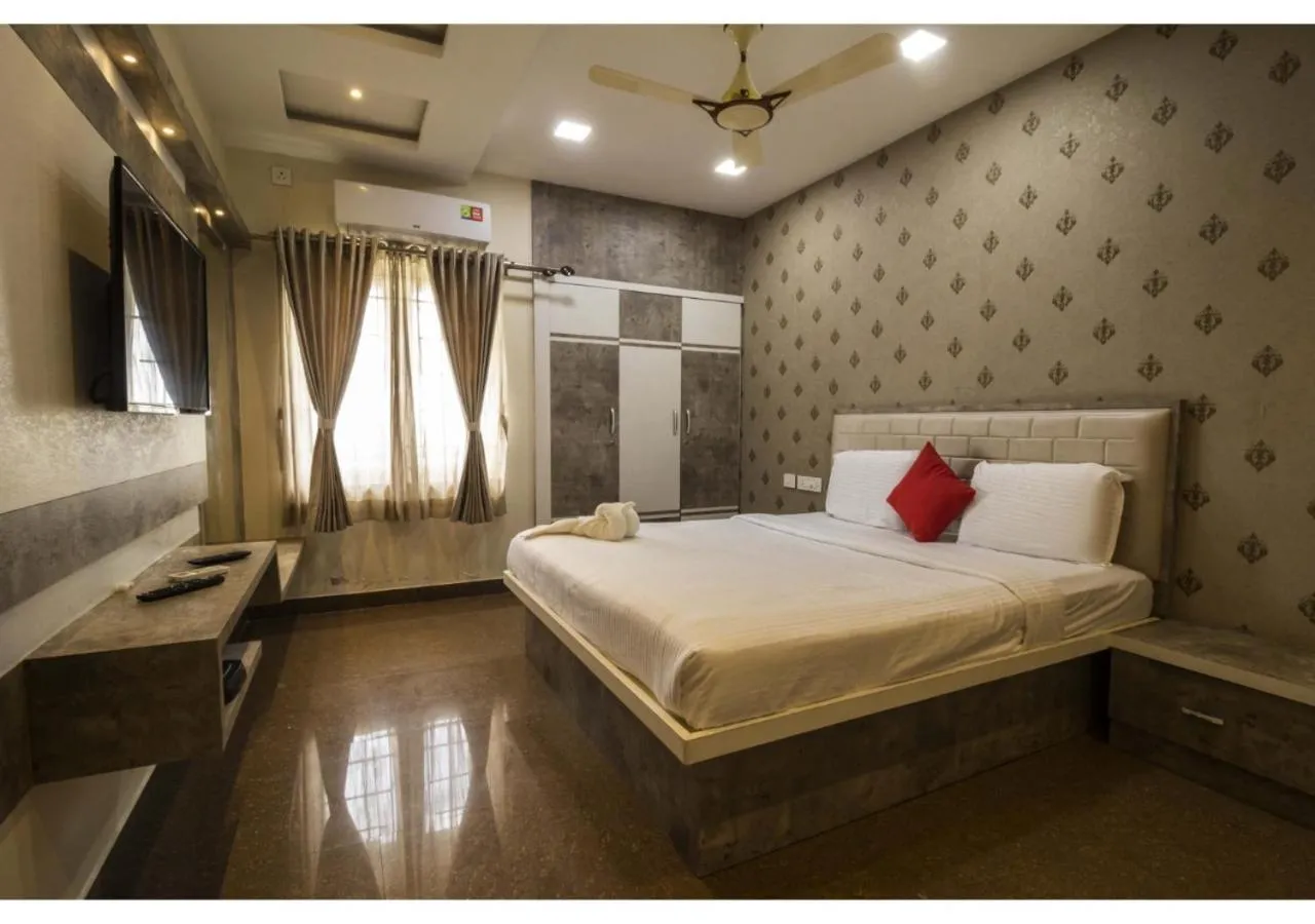 Bed in SR BOUTIQUEE STAY