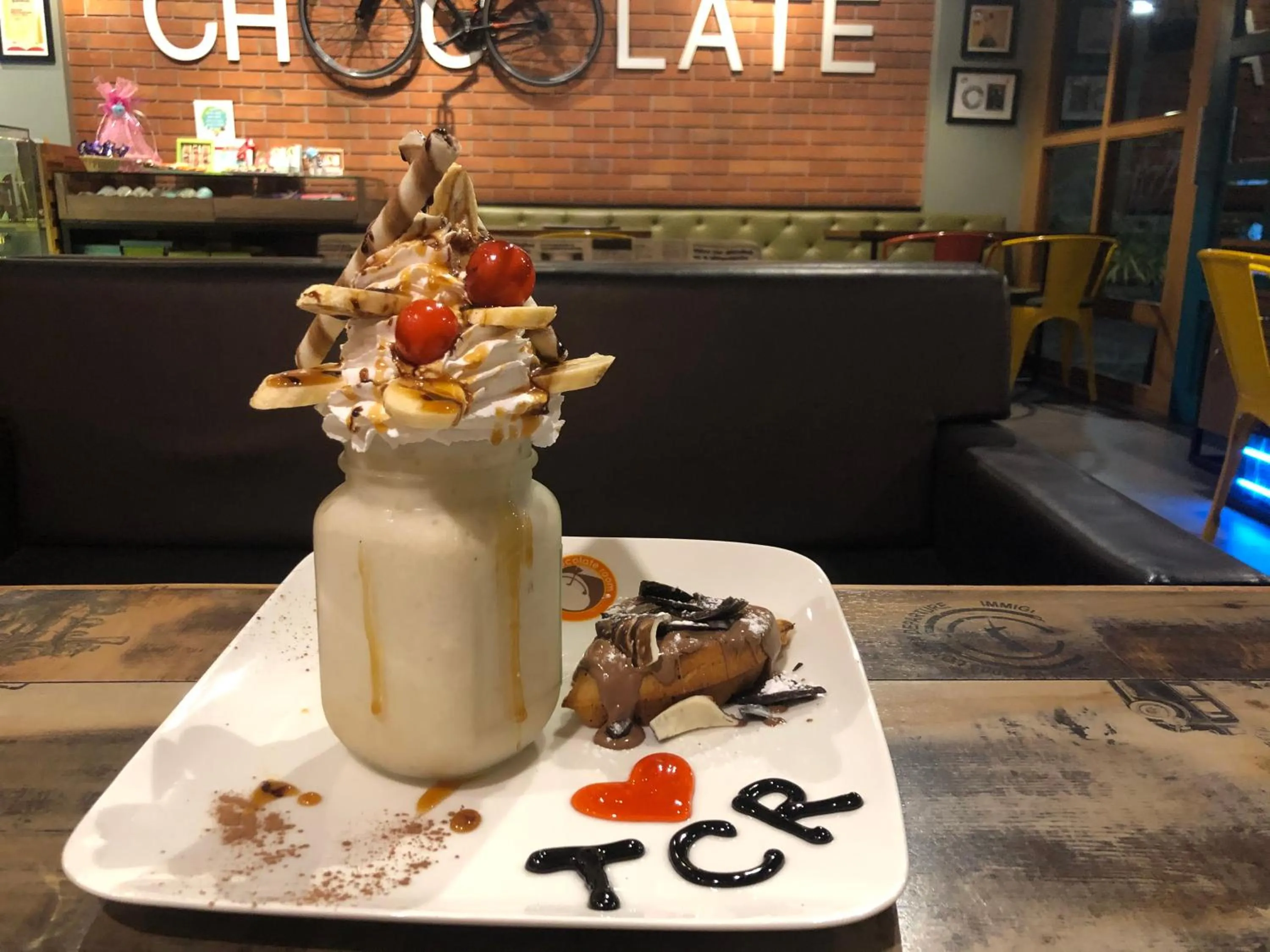 Food and drinks in HOTEL CYPRESS