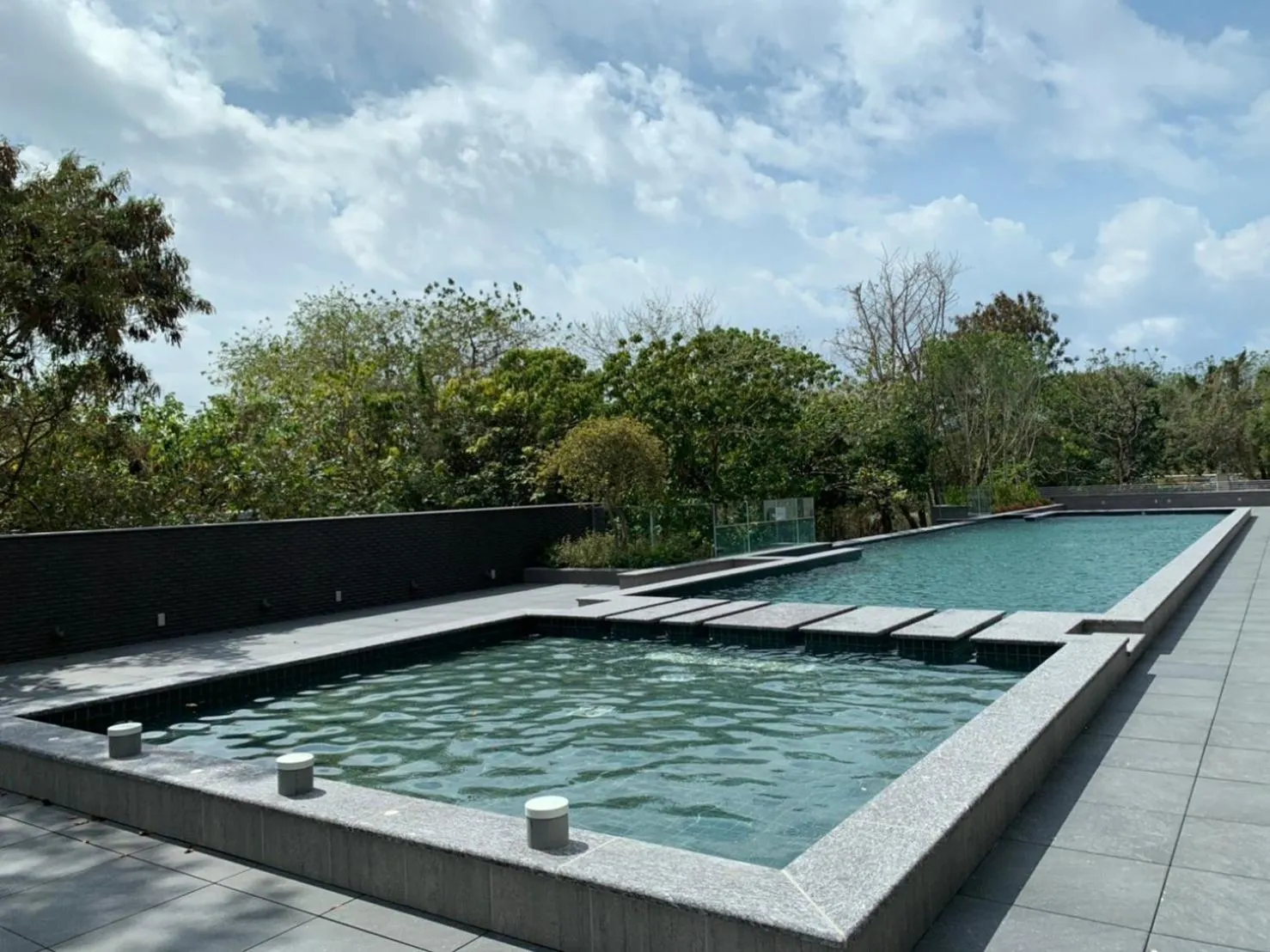 Swimming pool in Just Sleep Tainan Hushan