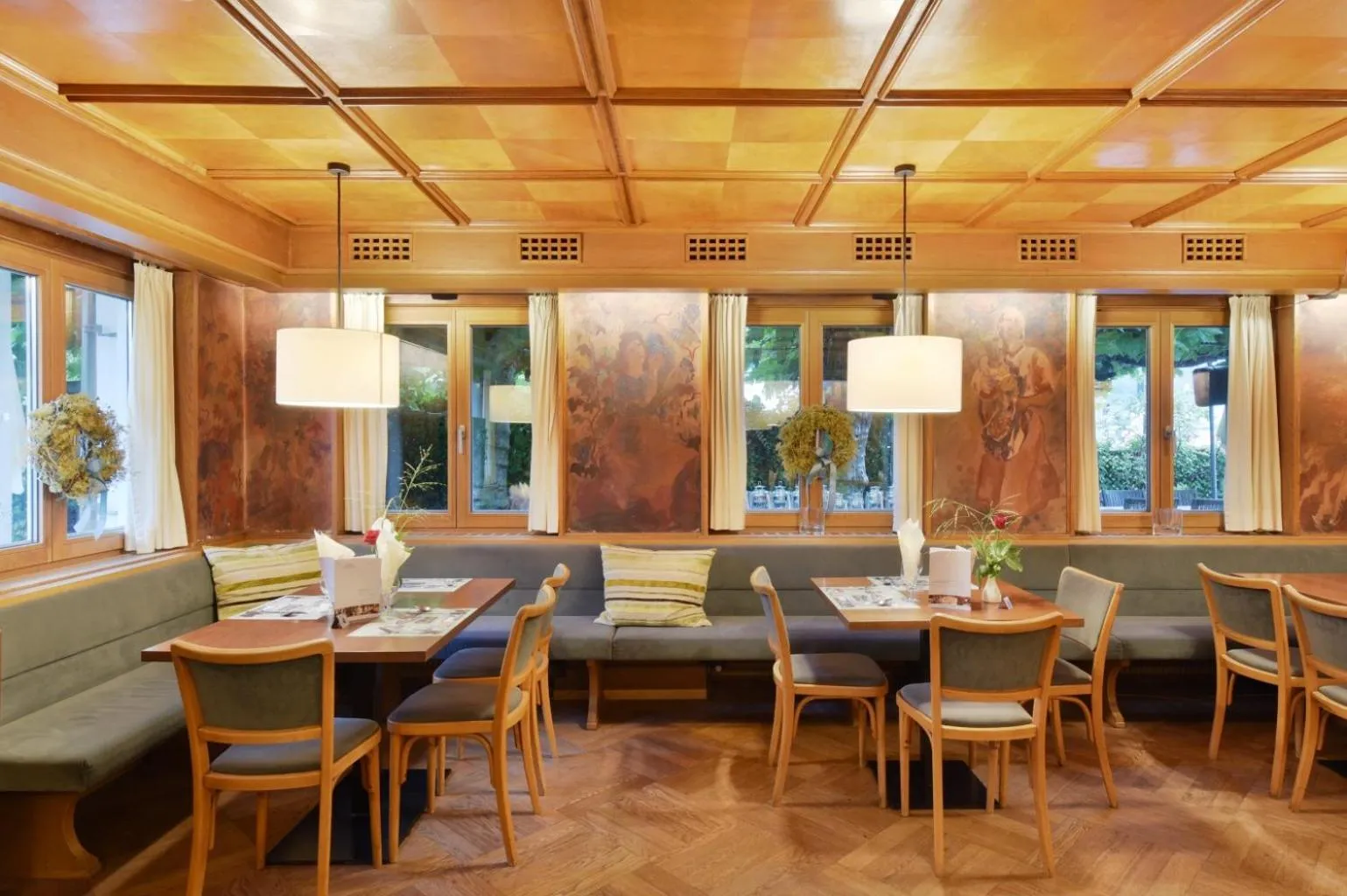 Restaurant/places to eat in Hotel Weisses Kreuz