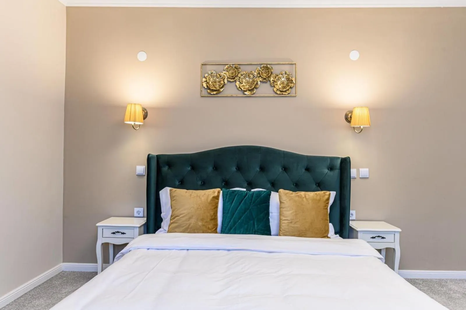 Bed in Dallure House Boutique Brasov