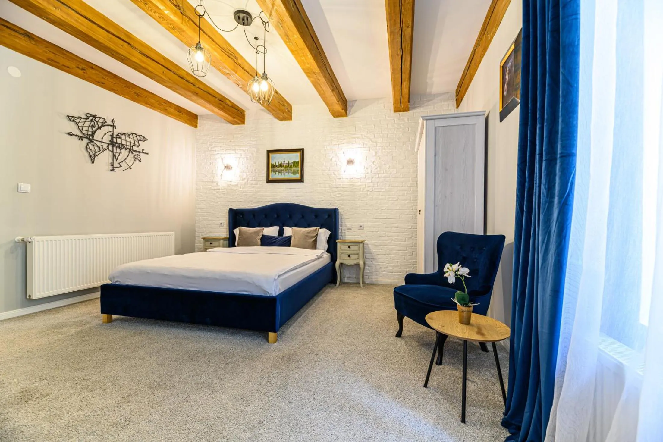 Bed in Dallure House Boutique Brasov