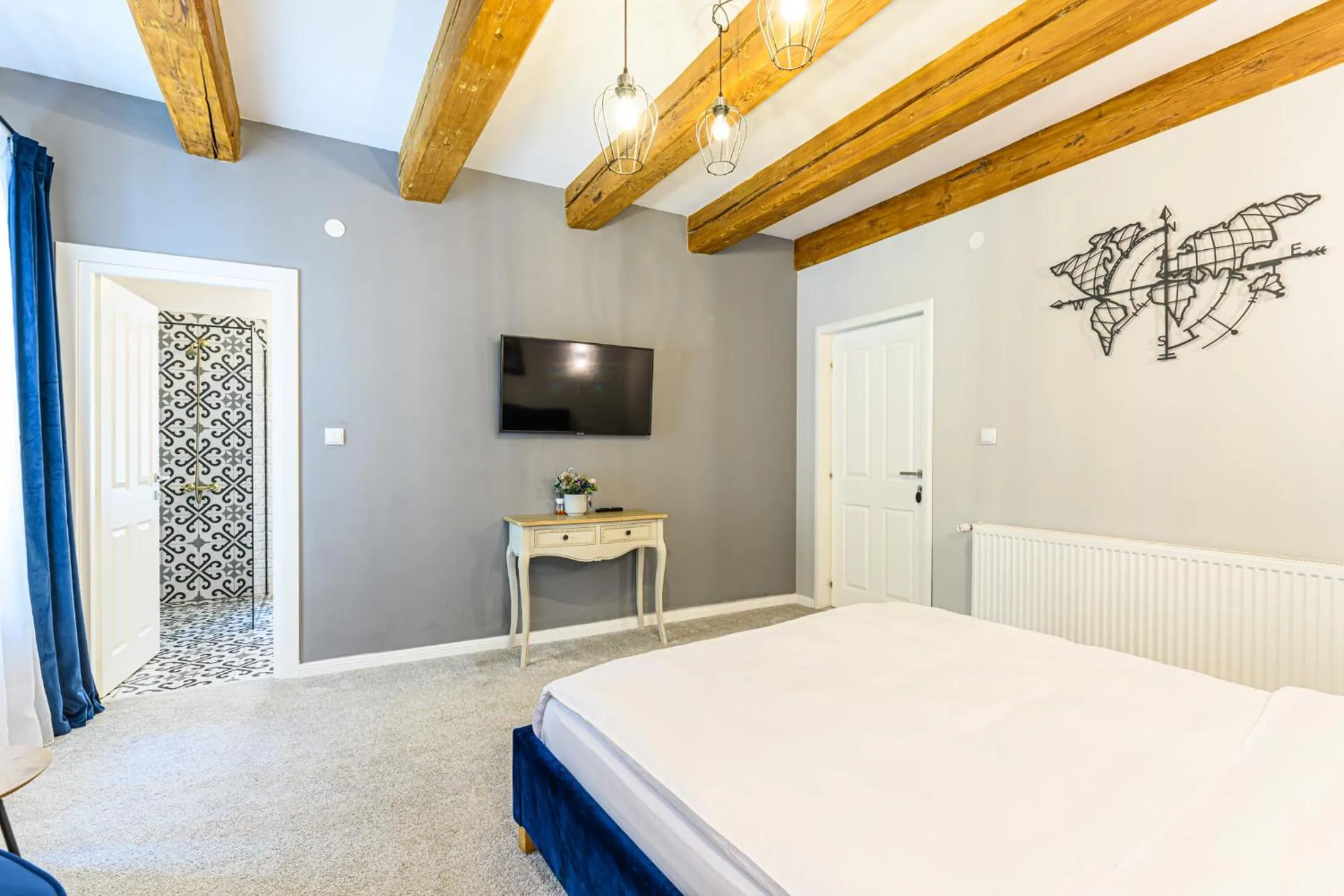 Photo of the whole room, Bed in Dallure House Boutique Brasov