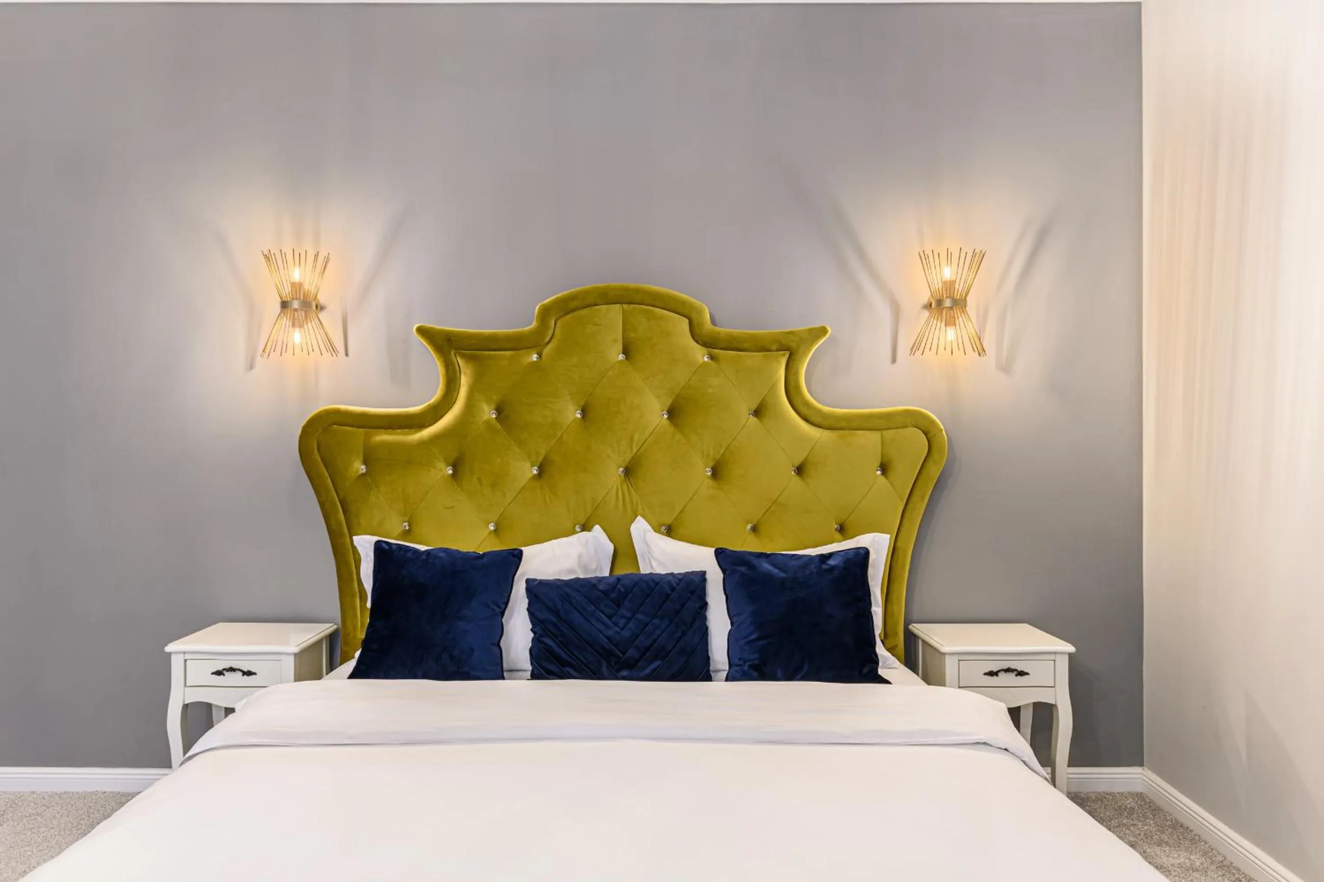 Bed in Dallure House Boutique Brasov