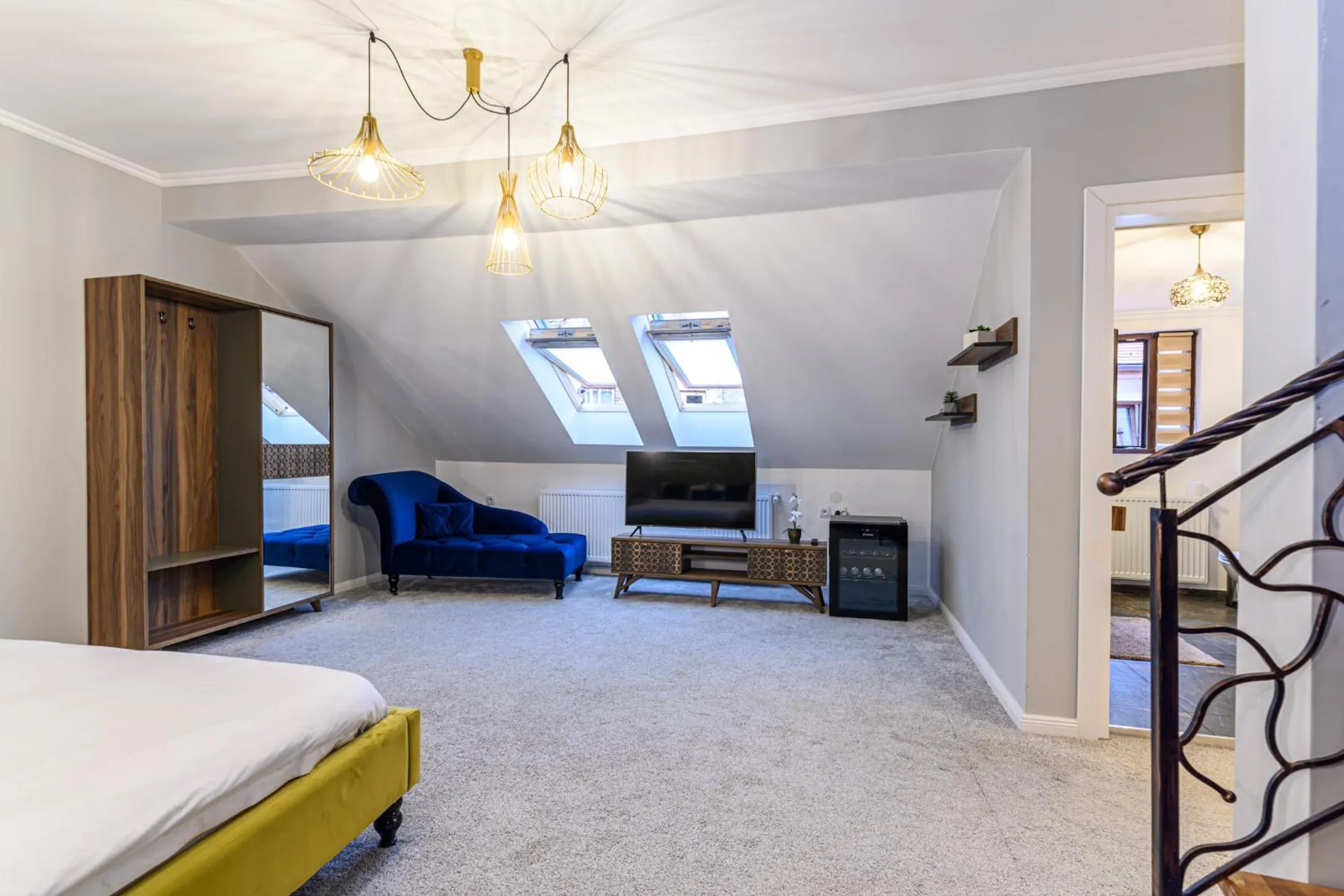 Bed in Dallure House Boutique Brasov