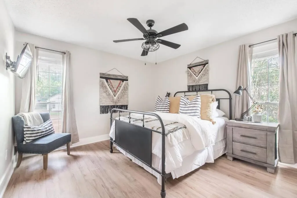 Bed in Stylish & Spacious Home Near ATL