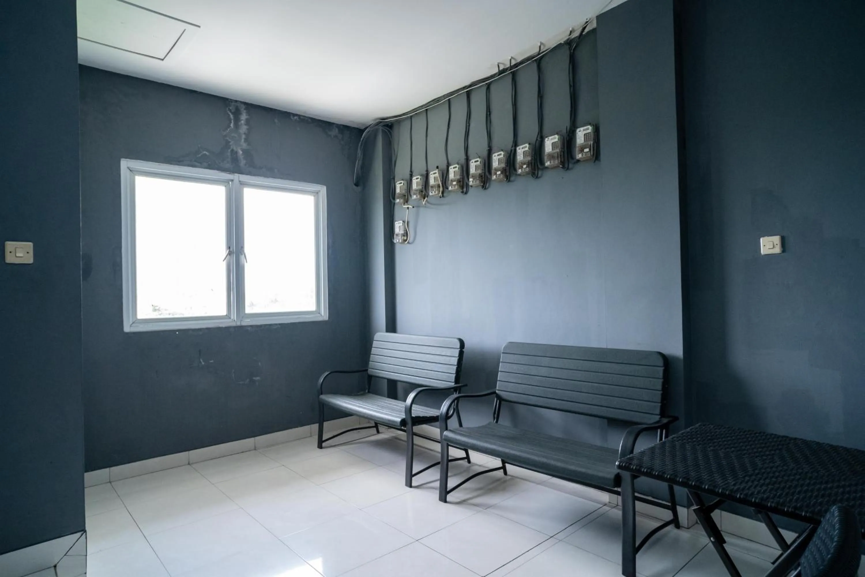 Seating area in Living Kost Syariah At Alam Sutera RedPartner