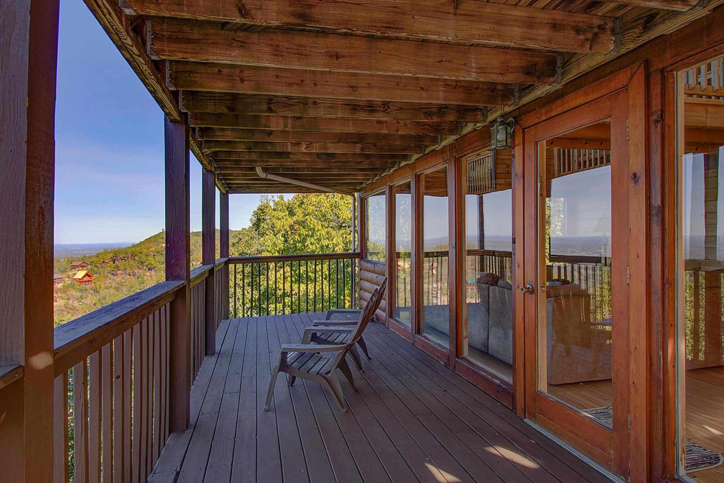 Stairway · Stunning Cabin in the Stars- 100mile views!