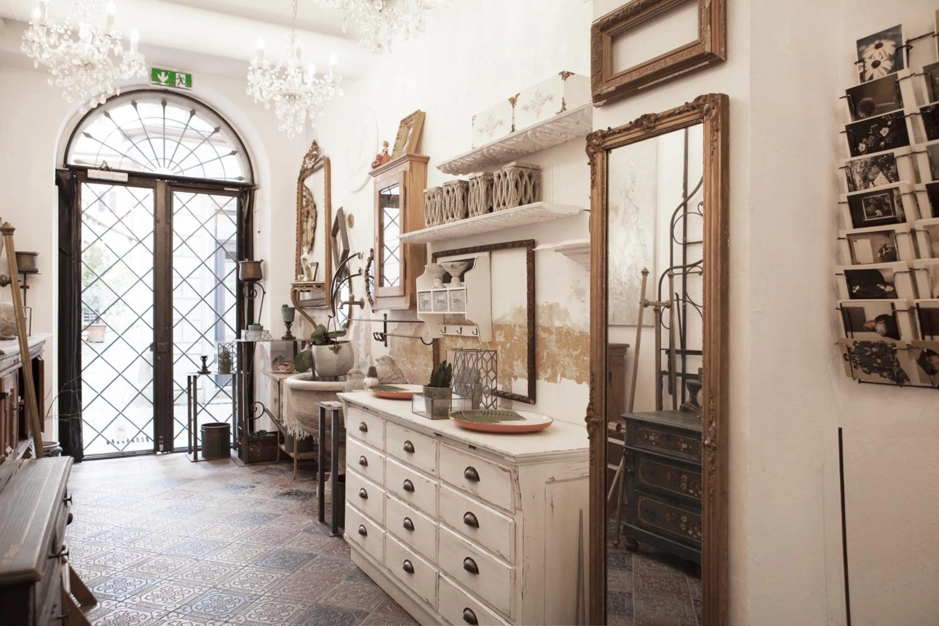 Facade/entrance in Caffè dell'Arte Boutique Rooms Locarno