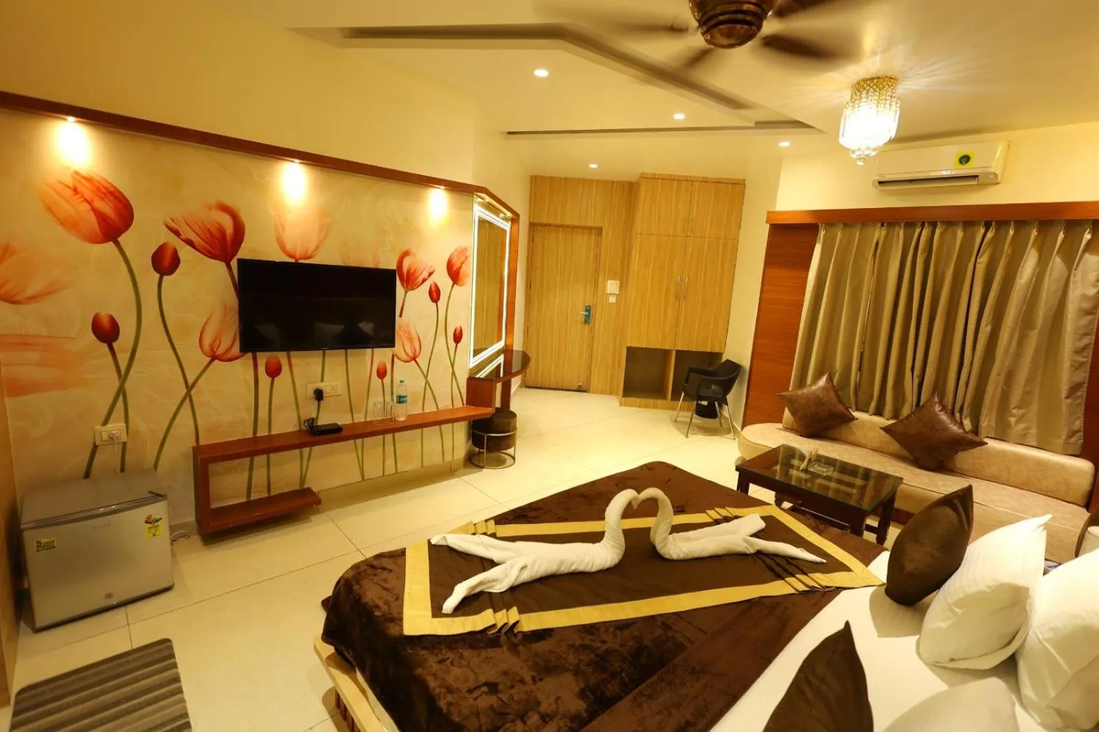 Bed in Hotel Darbar-E-Khas