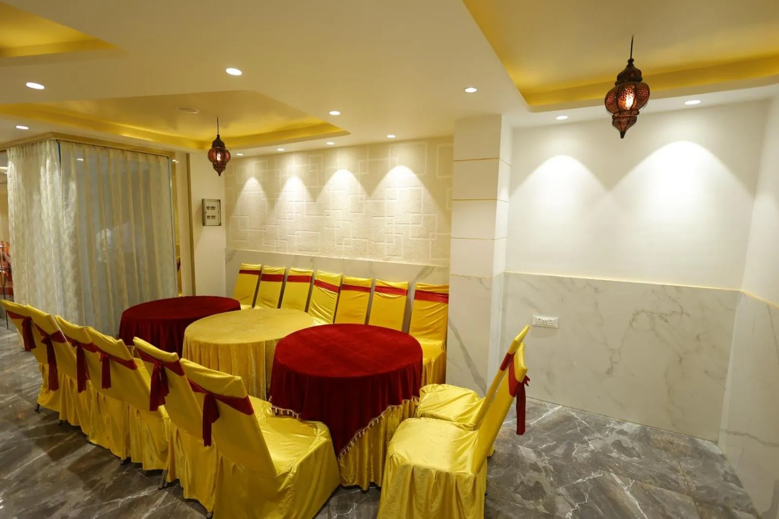 Banquet/Function facilities in Hotel Darbar-E-Khas