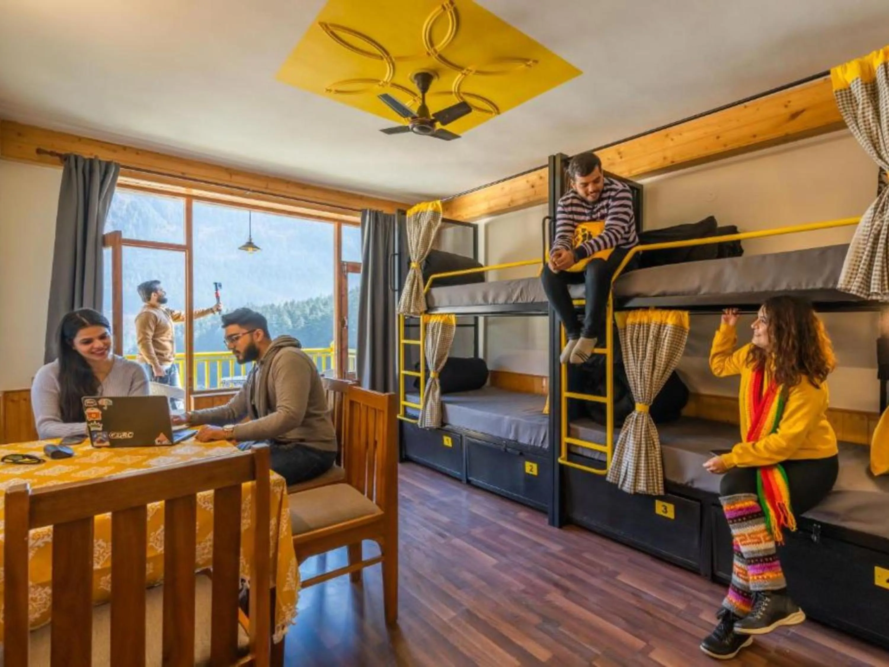 Bed in The Hosteller Manali, Old Manali