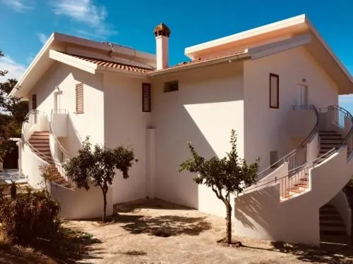 Property building in Miriasol Bed and Breakfast