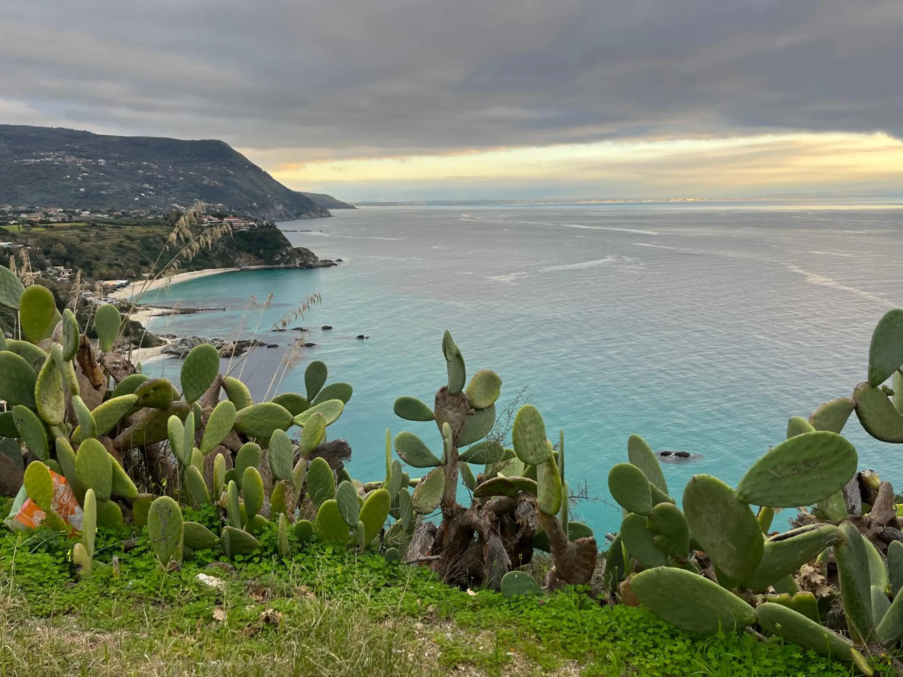 Natural landscape in Miriasol Bed and Breakfast