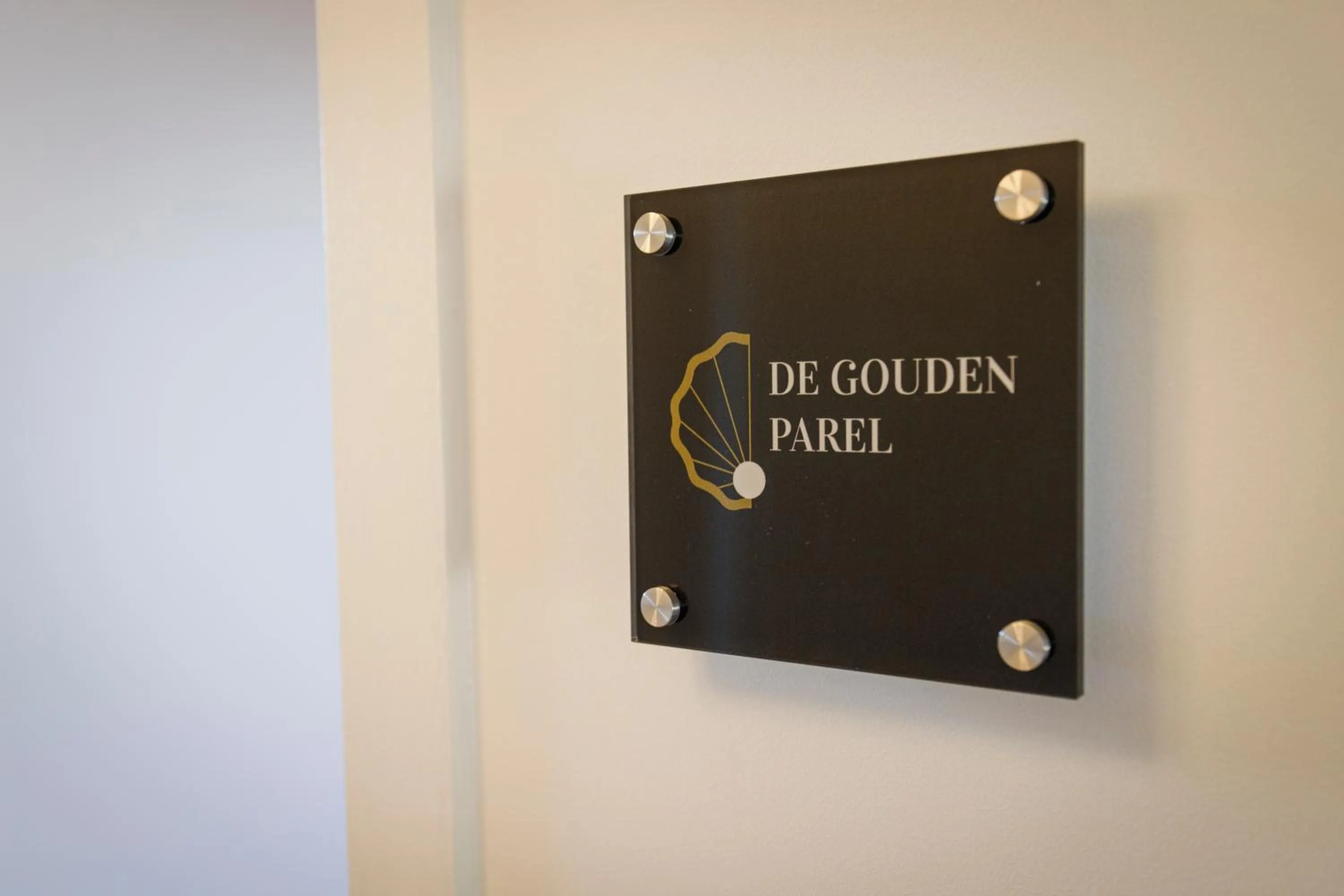 Logo/Certificate/Sign in B&B 'T ZOUTE