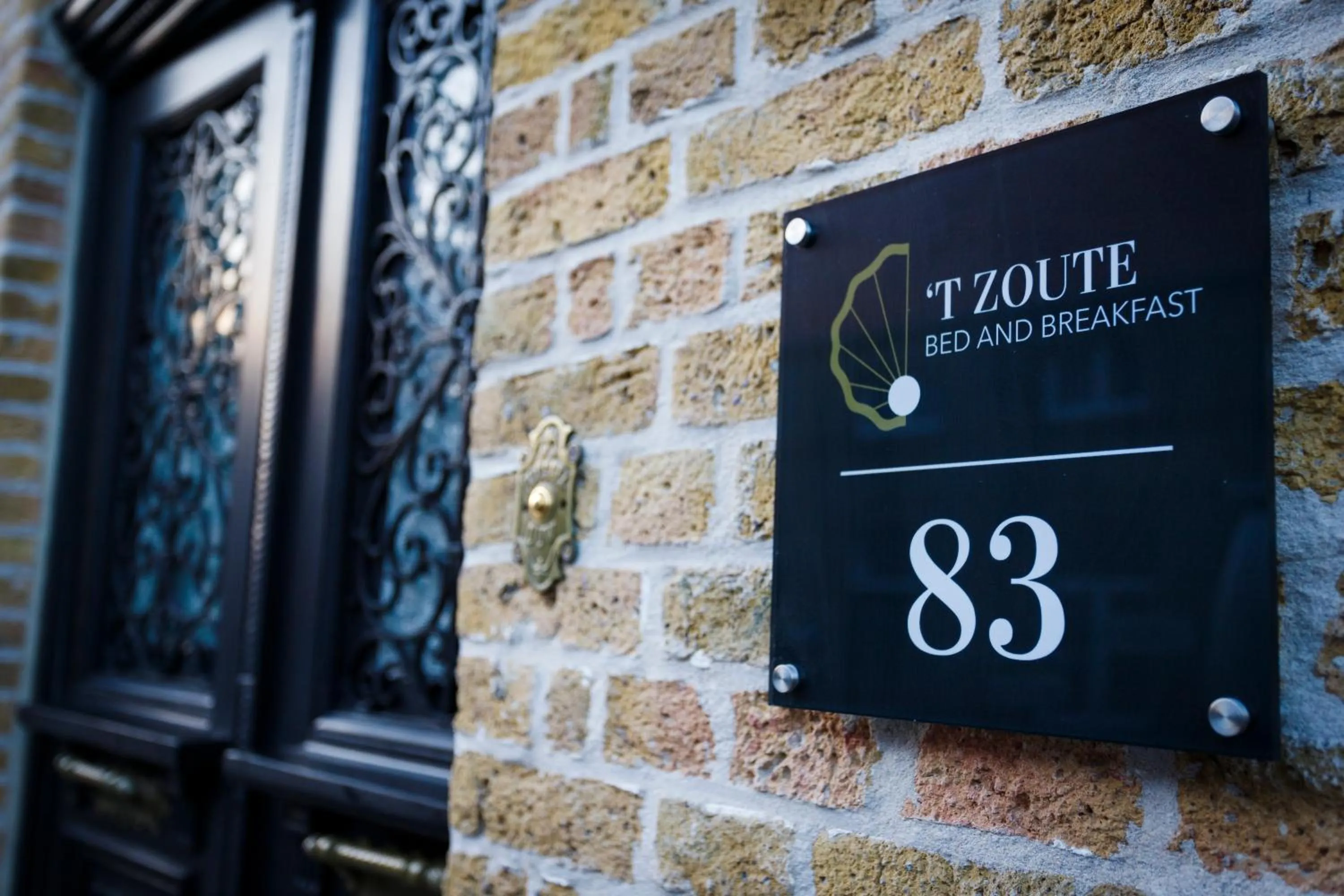 Property logo or sign in B&B 'T ZOUTE