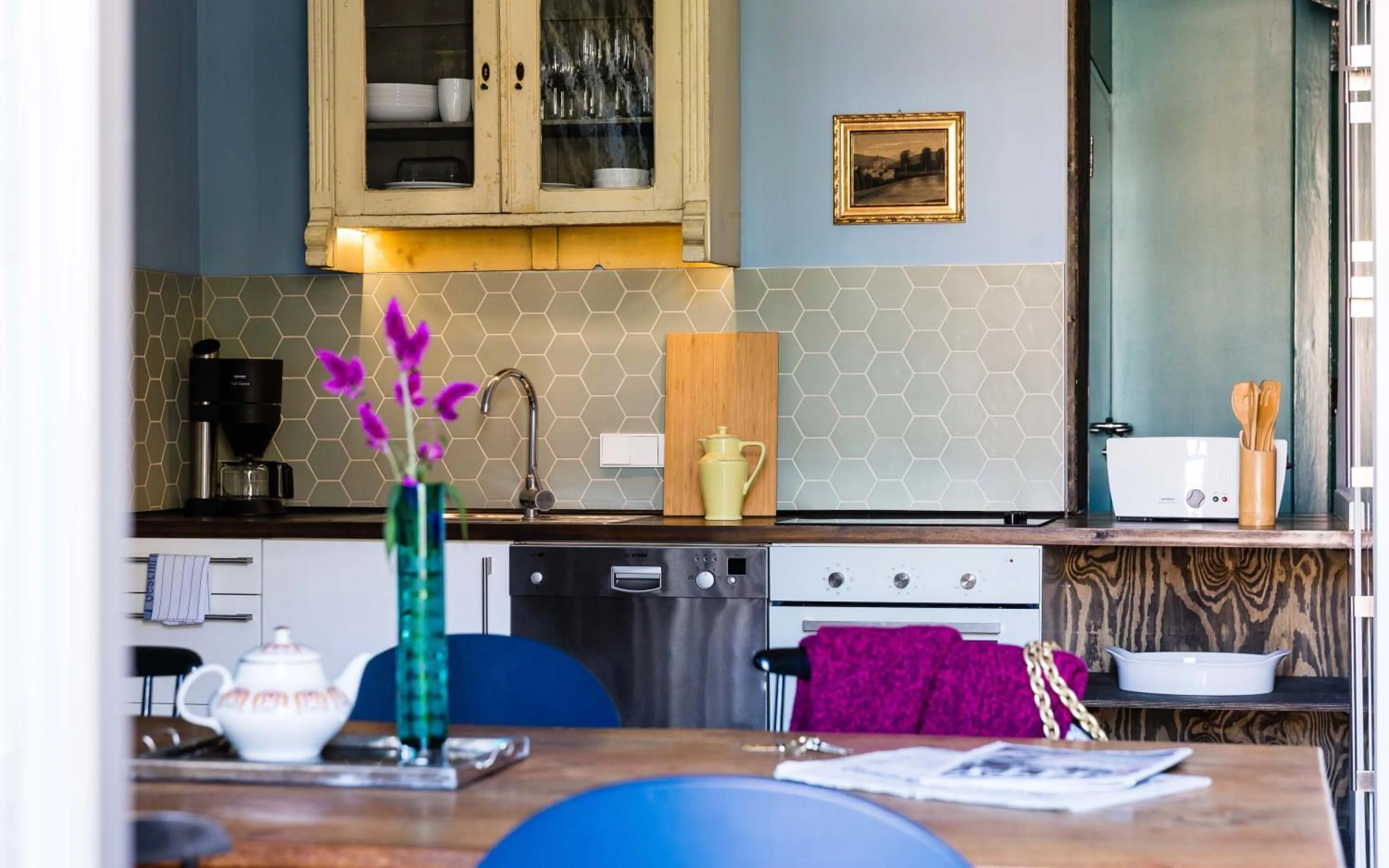 Decorative detail in Brilliant Apartments