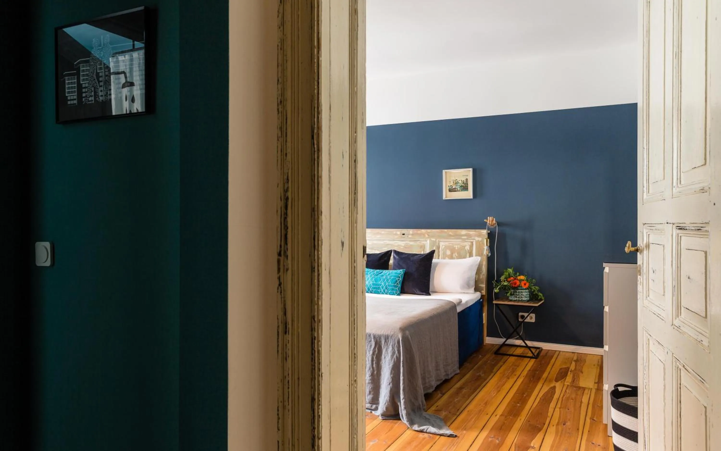 Bedroom, Bed in Brilliant Apartments