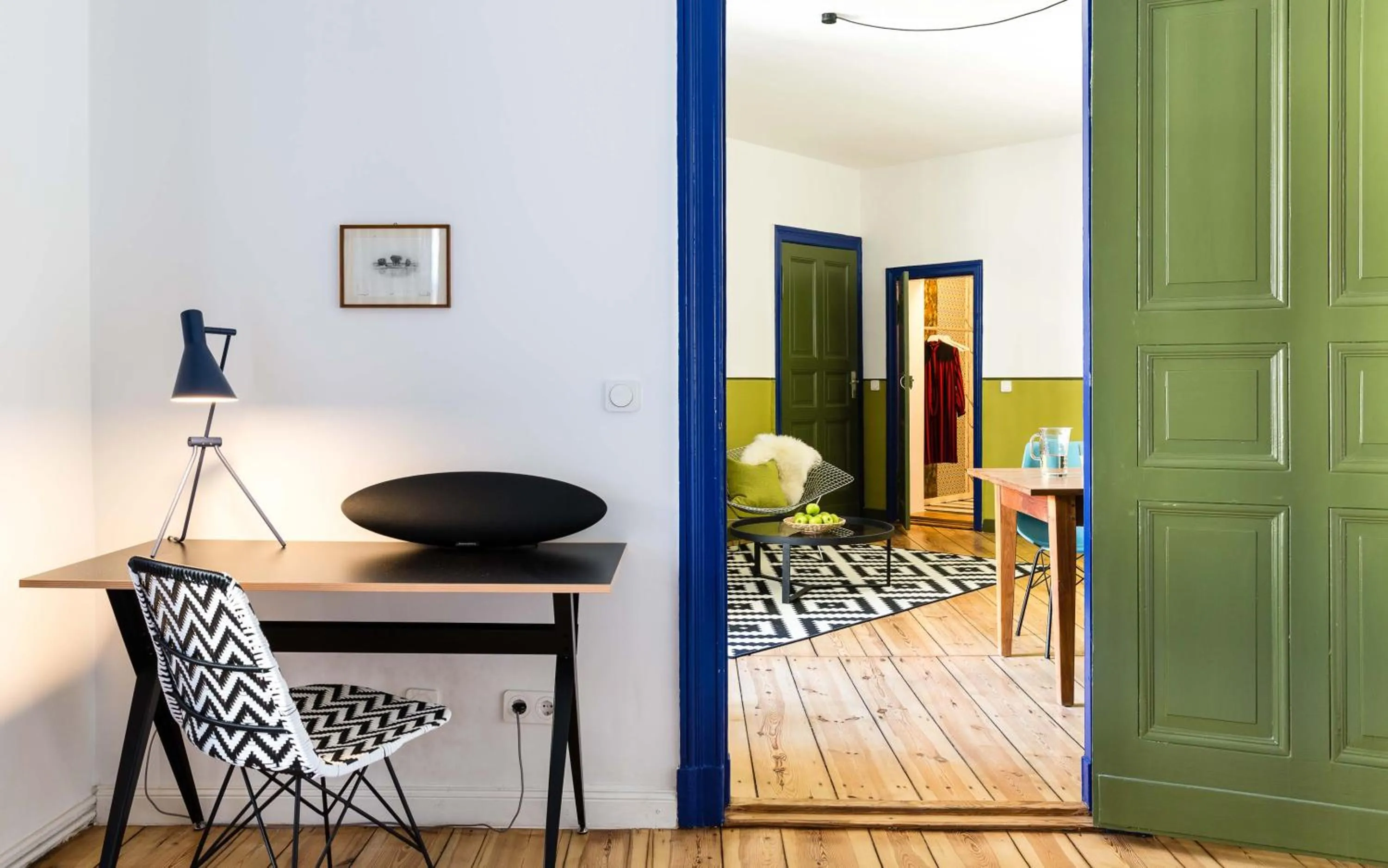 TV and multimedia in Brilliant Apartments