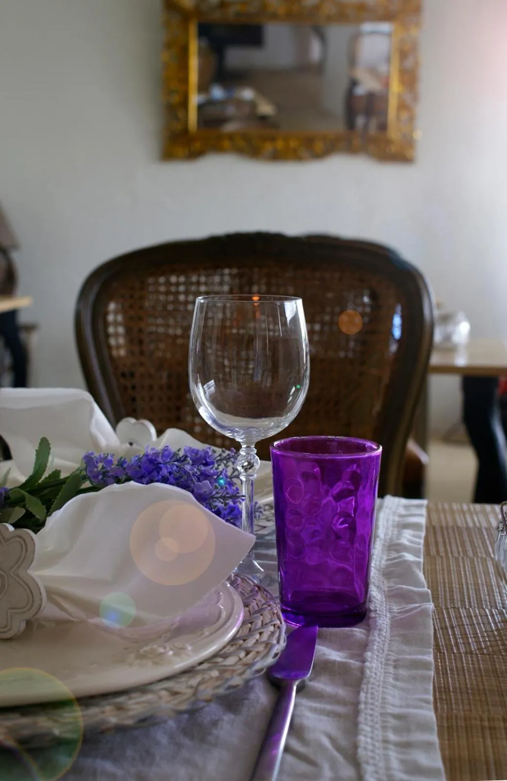 Restaurant/places to eat in Les Suites