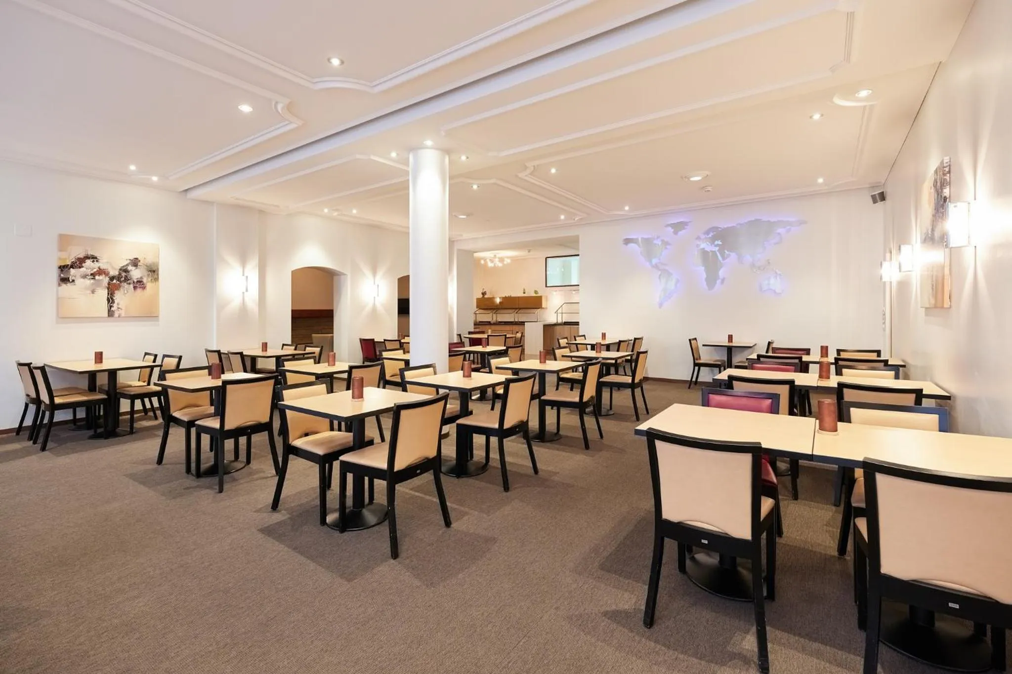 Breakfast in Central City Hotel Rochat