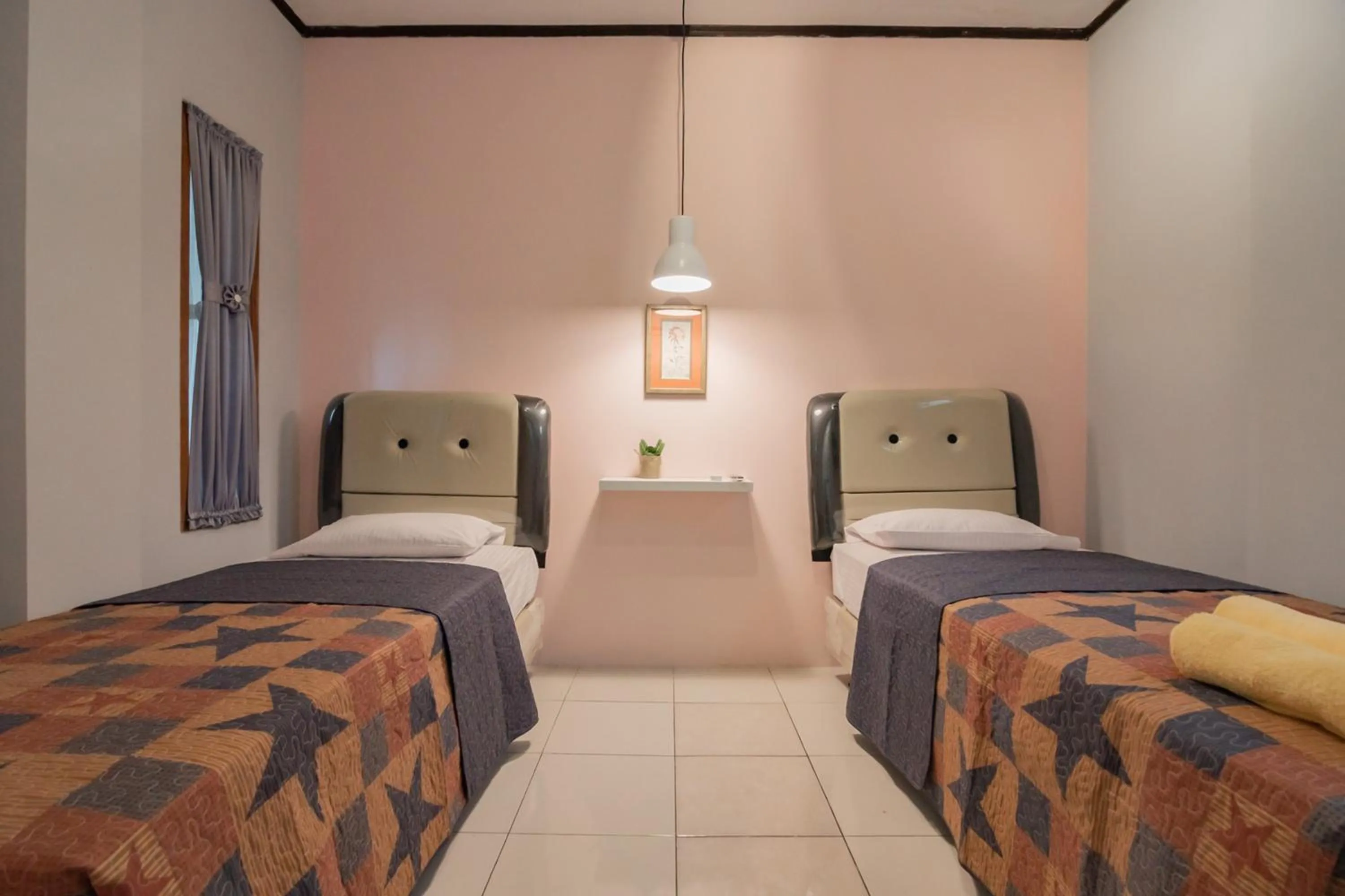 Bed in Lembur Kiwari Setra Duta Mitra RedDoorz