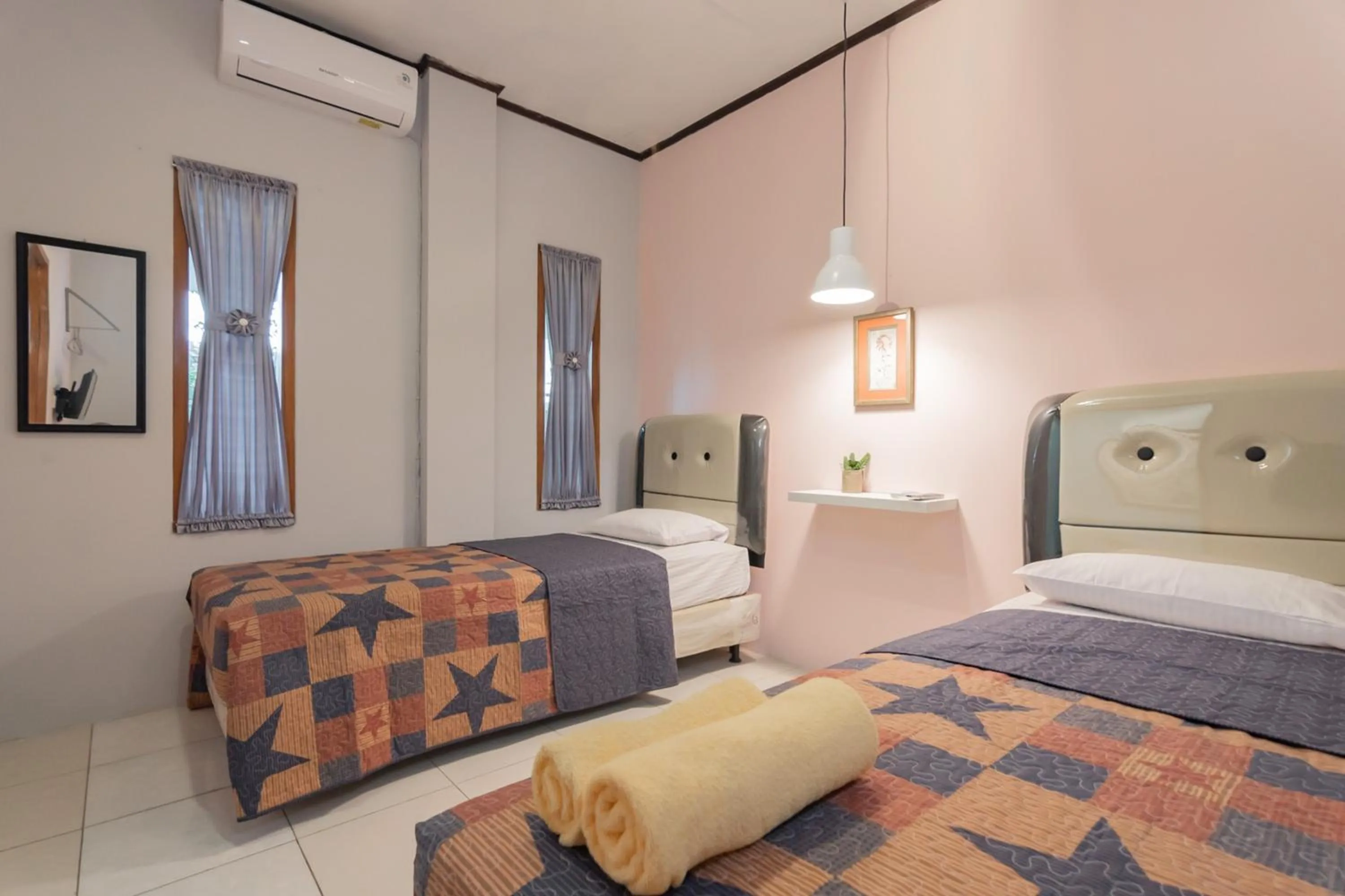 Bed in Lembur Kiwari Setra Duta Mitra RedDoorz