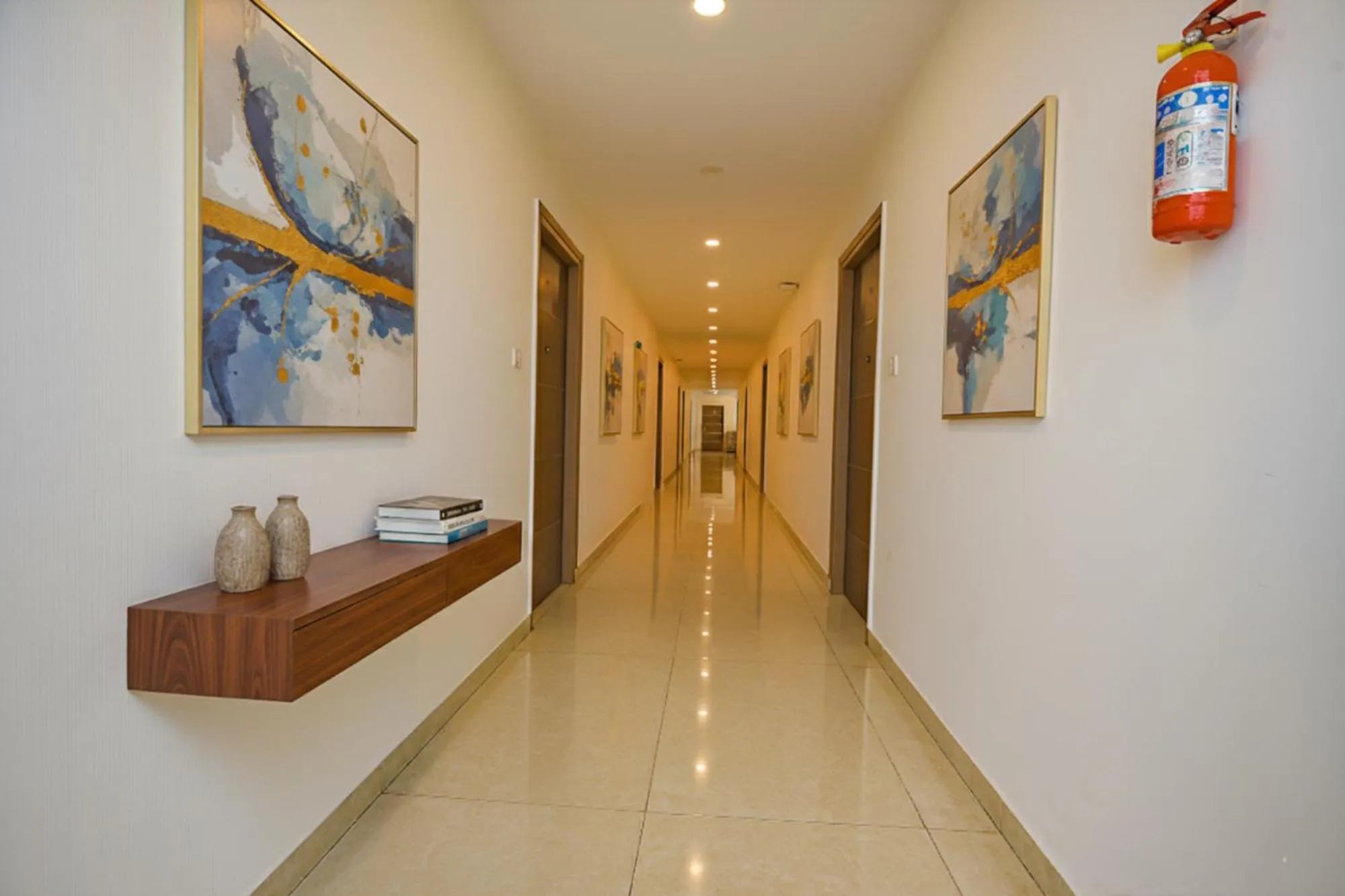 Lobby or reception in FabHotel Champion Gateway - Yelahanka