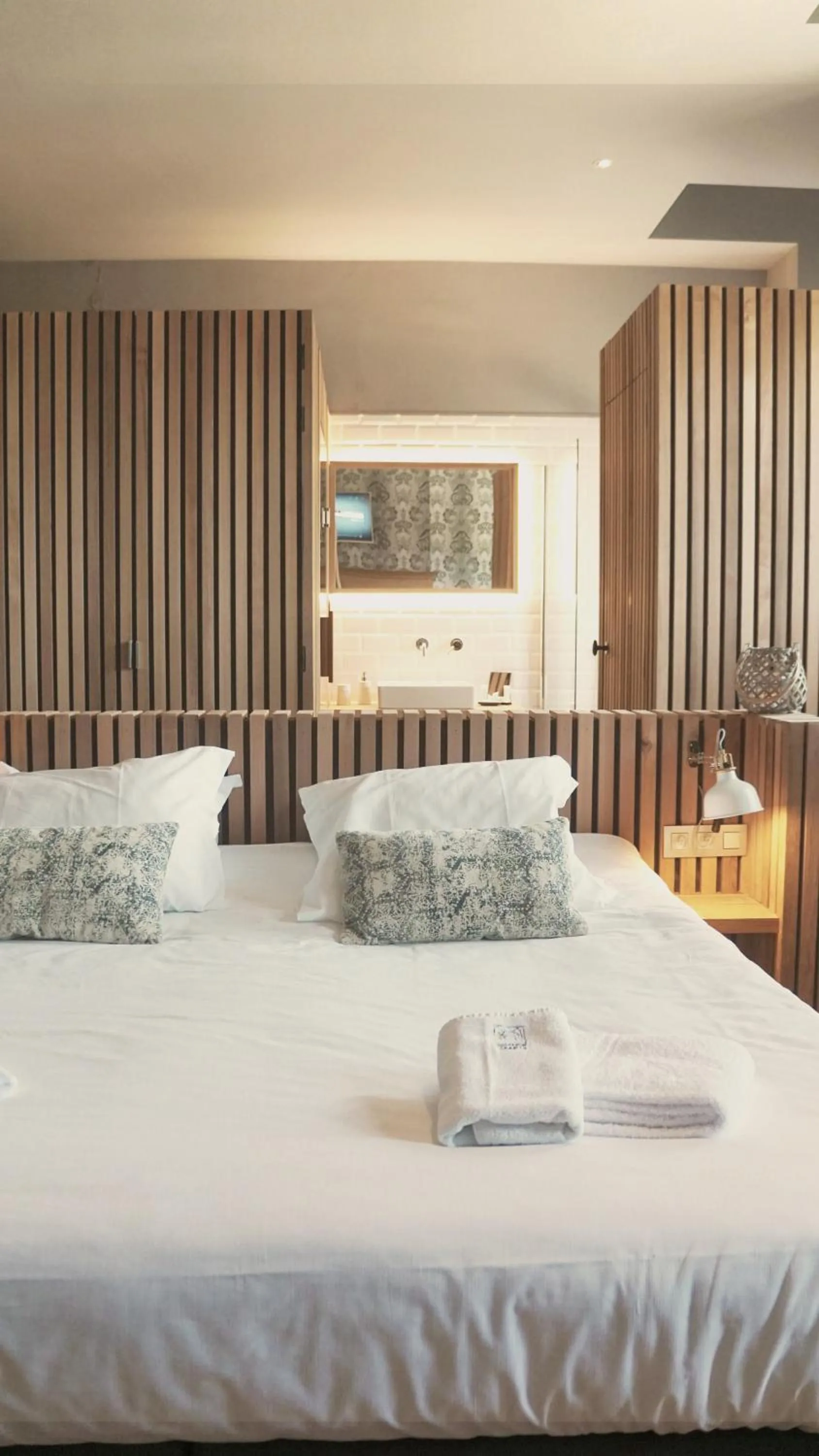 Photo of the whole room, Bed in Domaine Sur Les Sarts